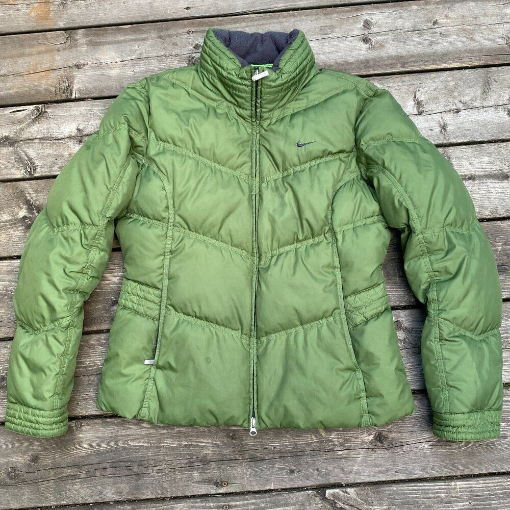 Nike × Vintage Vintage Y2K Gray Tab Nike Puffer Jacket Olive Green Medium Size M / US 6-8 / IT 42-44 - 1 Thumbnail
