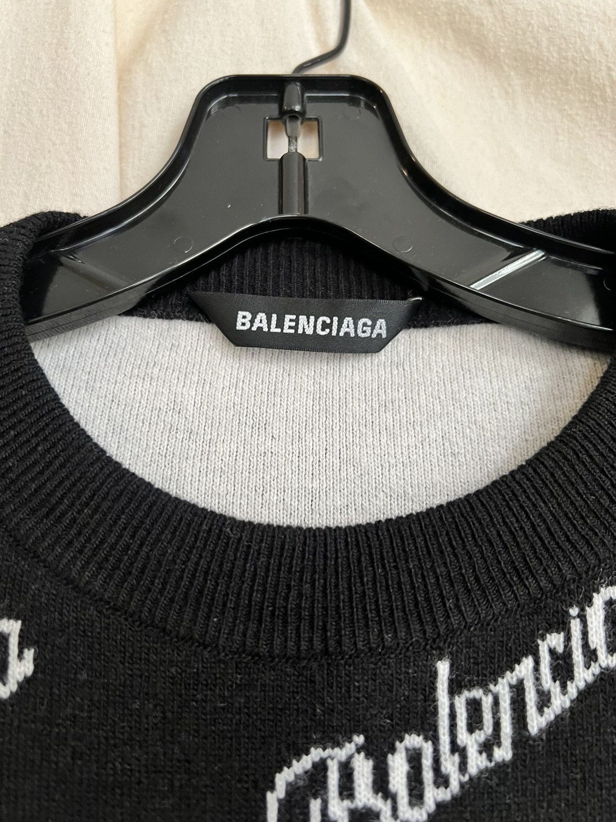 Balenciaga BALENCIAGA All-Over Script Wool Pullover Sweater size Small Size US S / EU 44-46 / 1 - 4 Thumbnail