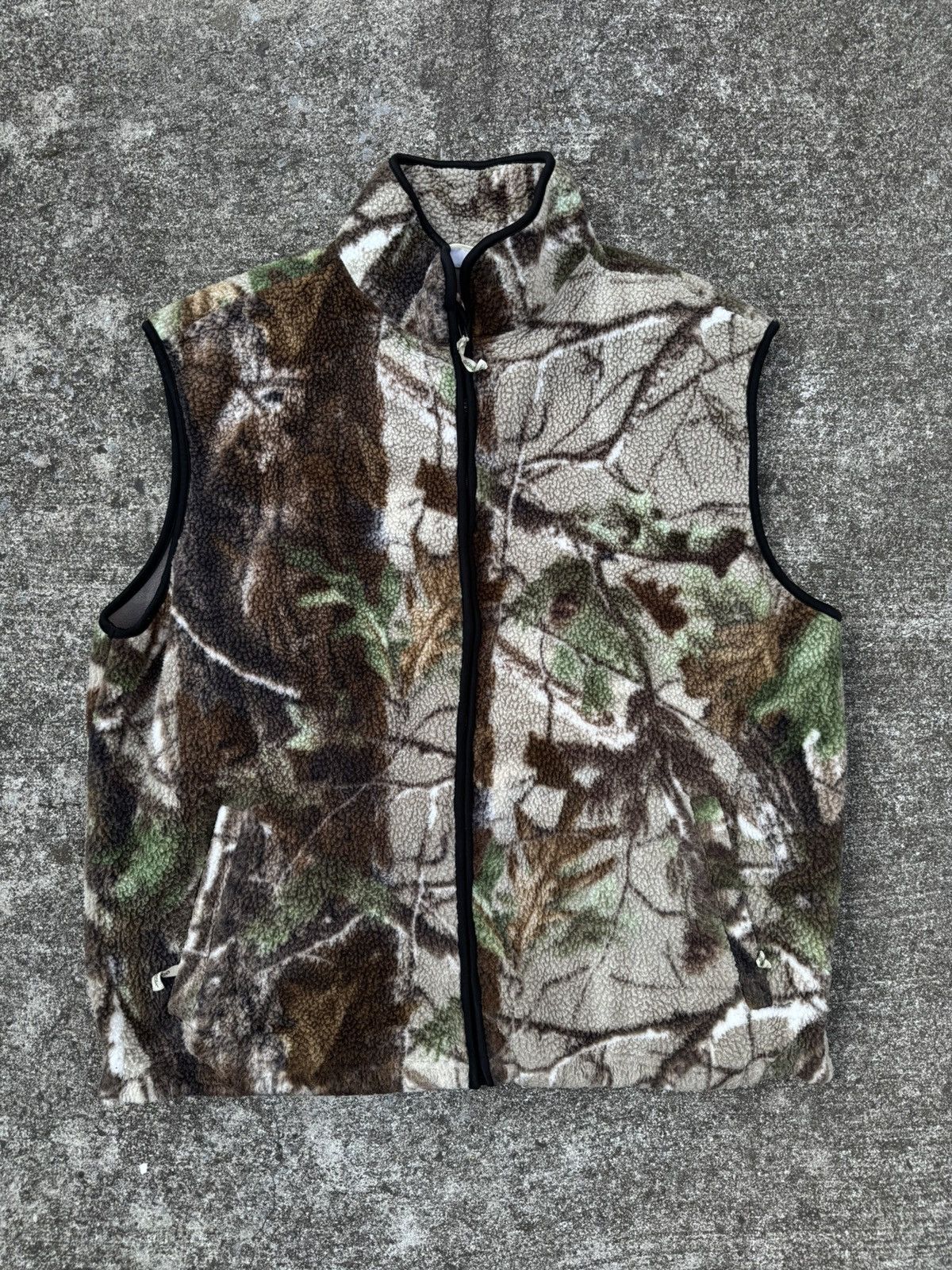 Vintage Vintage Real Tree Camo Vest Fleece size XL Size US XL / EU 56 / 4 - 1 Thumbnail