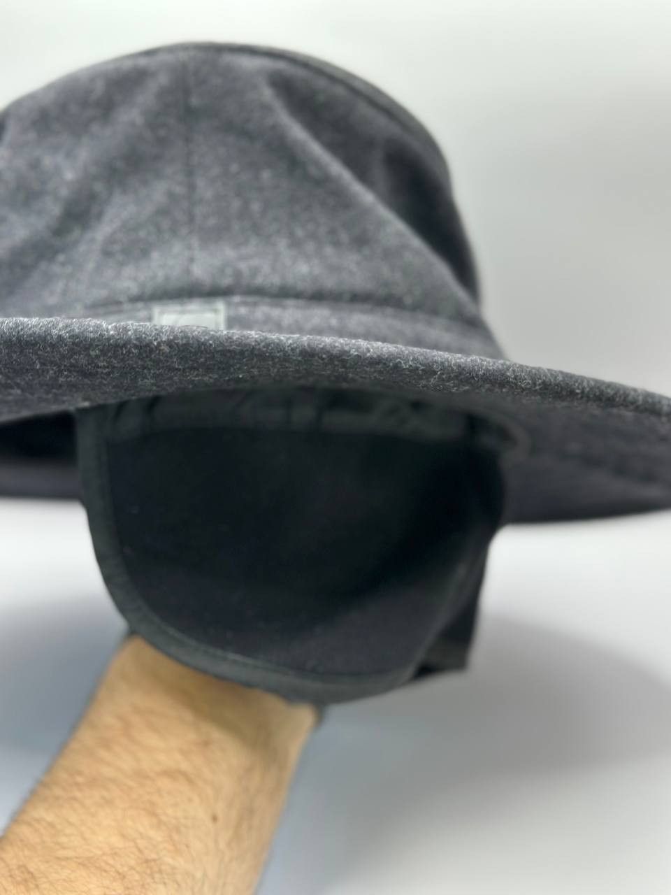 Tilley Tilley TTW2 Tec-Wool Hat Charcoal – Men’s Size 7 1/2 (60 cm) Size ONE SIZE - 2 Thumbnail