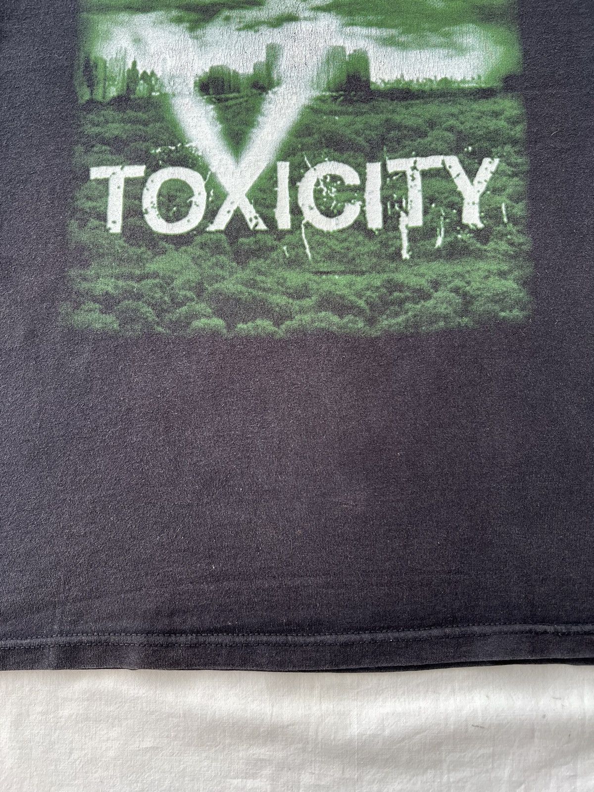Band Tees Vintage 2000s System of a Down Toxicity Black T-shirt Size US M / EU 48-50 / 2 - 7 Thumbnail
