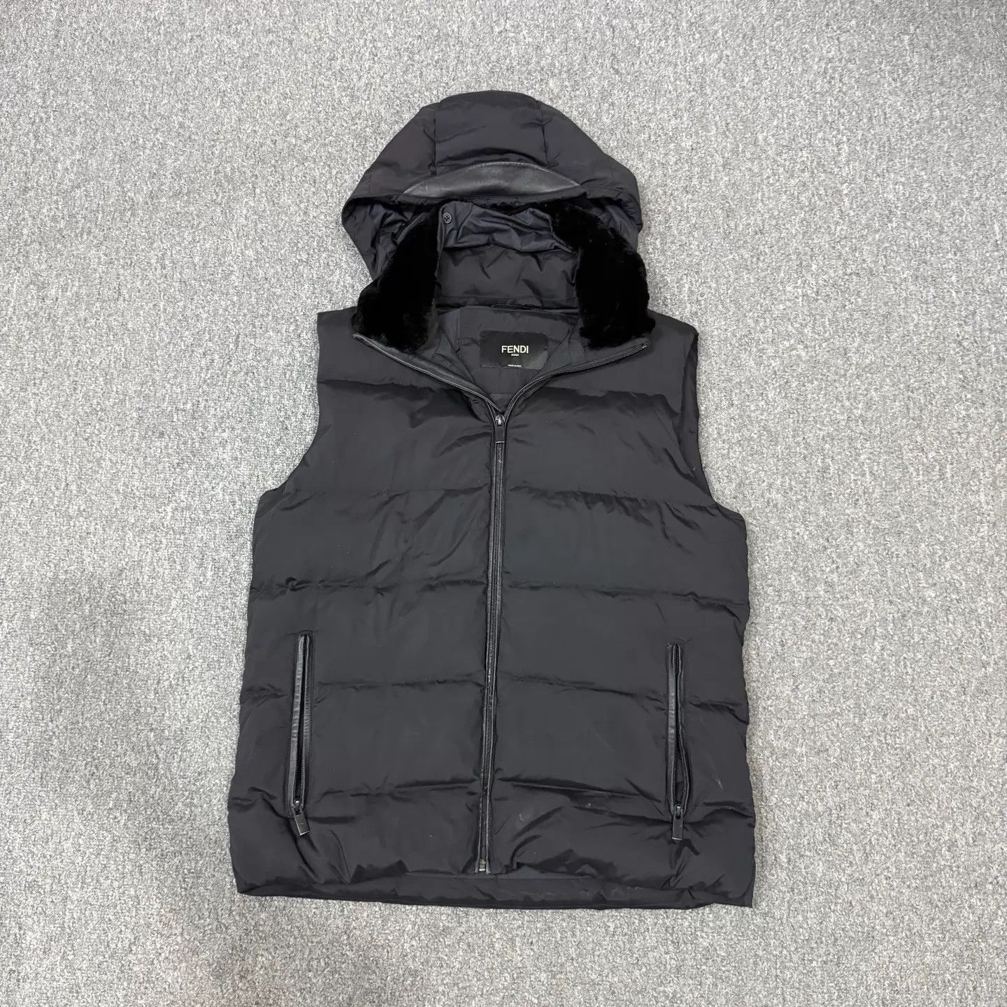 Fendi Fendi Karl Lagerfeld Black Puffer Vest 48 99 New Size US M / EU 48-50 / 2 - 1 Thumbnail