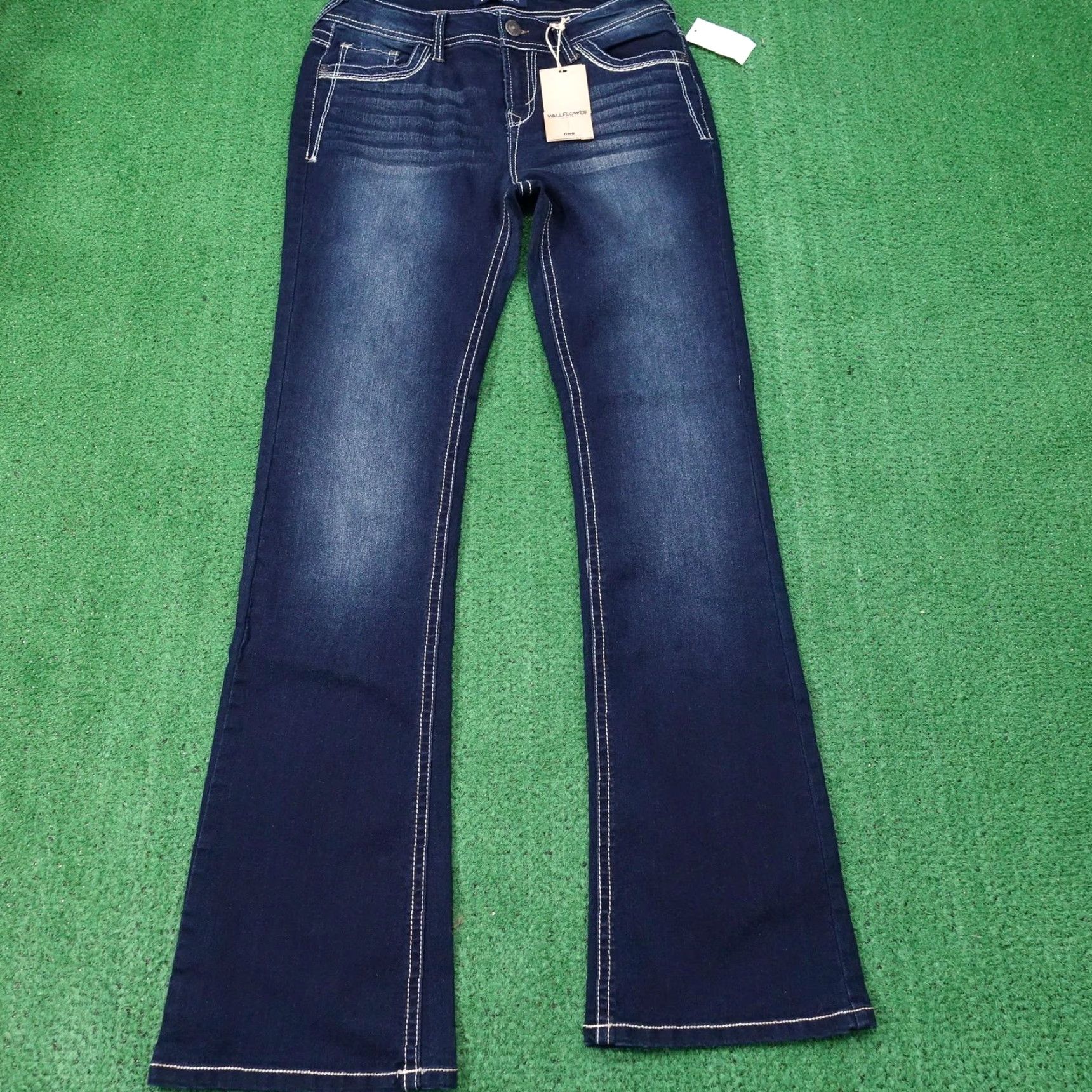 Vintage WallFlower Jeans Womens Size 11 Blue Flared Dark Wash 32x33.5 Denim Size 32" / US 10 / IT 46 - 2 Thumbnail