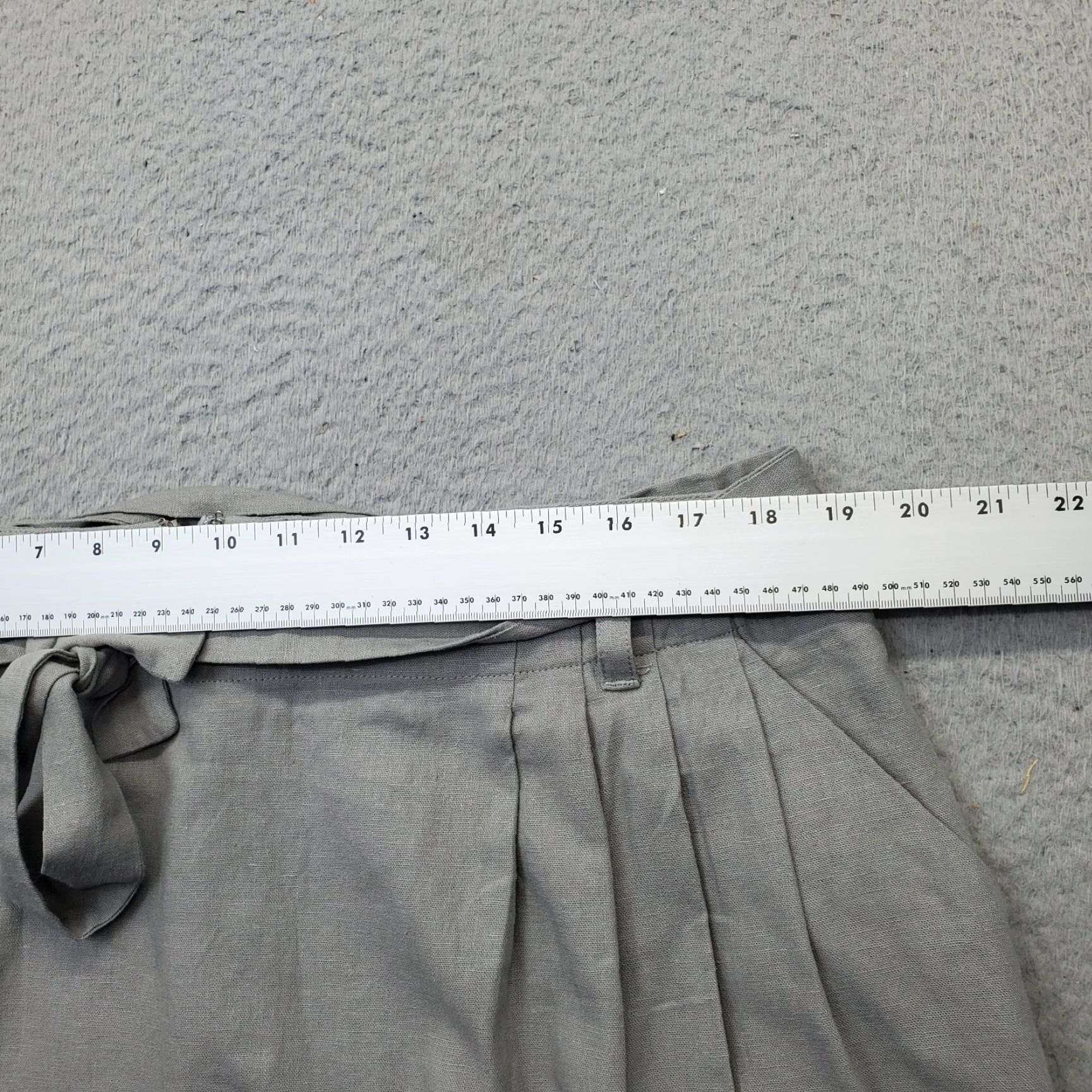 Pendleton Pendleton Womens 18 Gray Linen A-Line Skirt Back Zip Belted Pleated Waist 18.5" 30" Short XS? Size 40" / US 18 - 4 Thumbnail