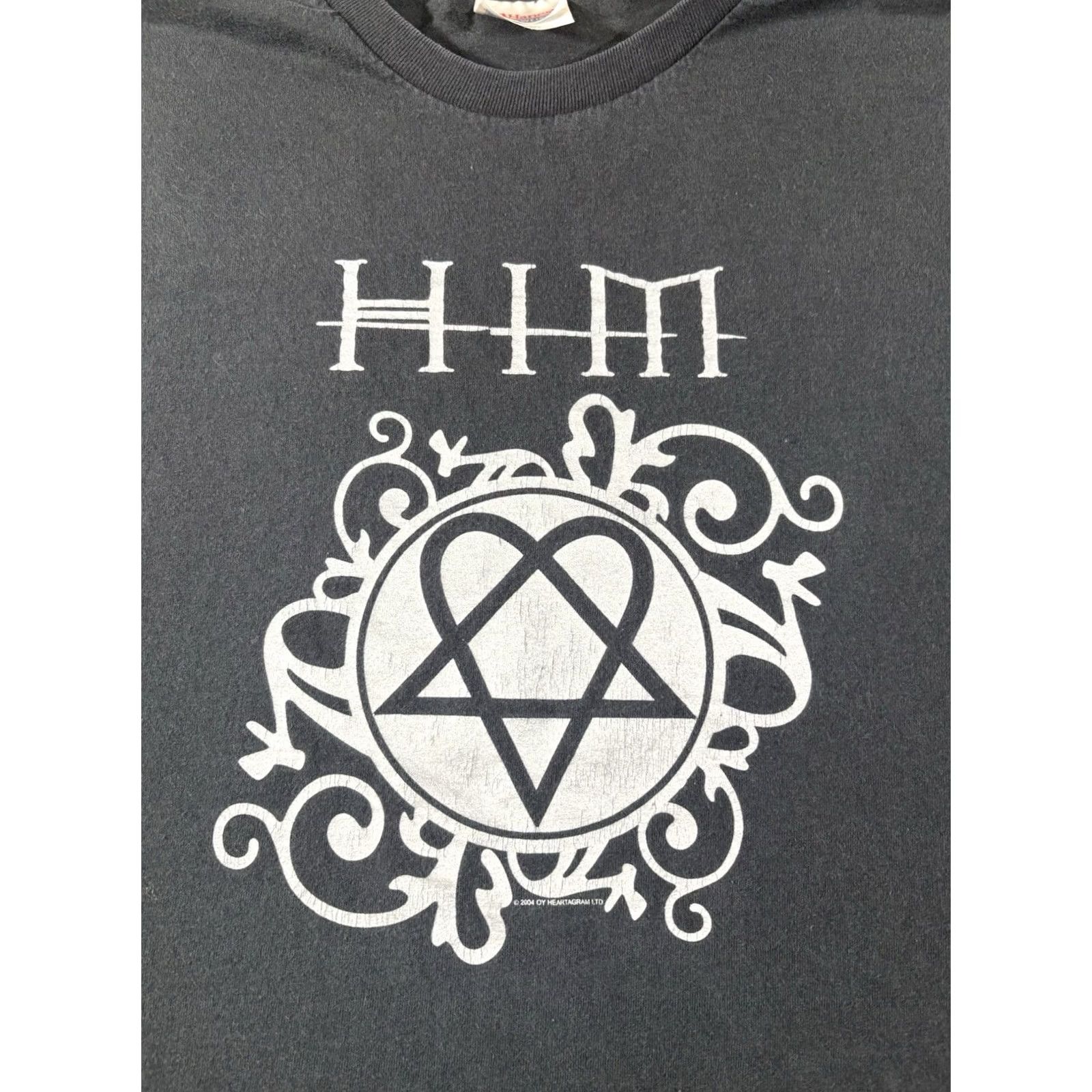 Hanes VINTAGE HIM Heartagram Graphic Black Rock Band T-Shirt Adult XL Men Short Sleeve Crew Neck Black 2004 Size US XL / EU 56 / 4 - 2 Thumbnail