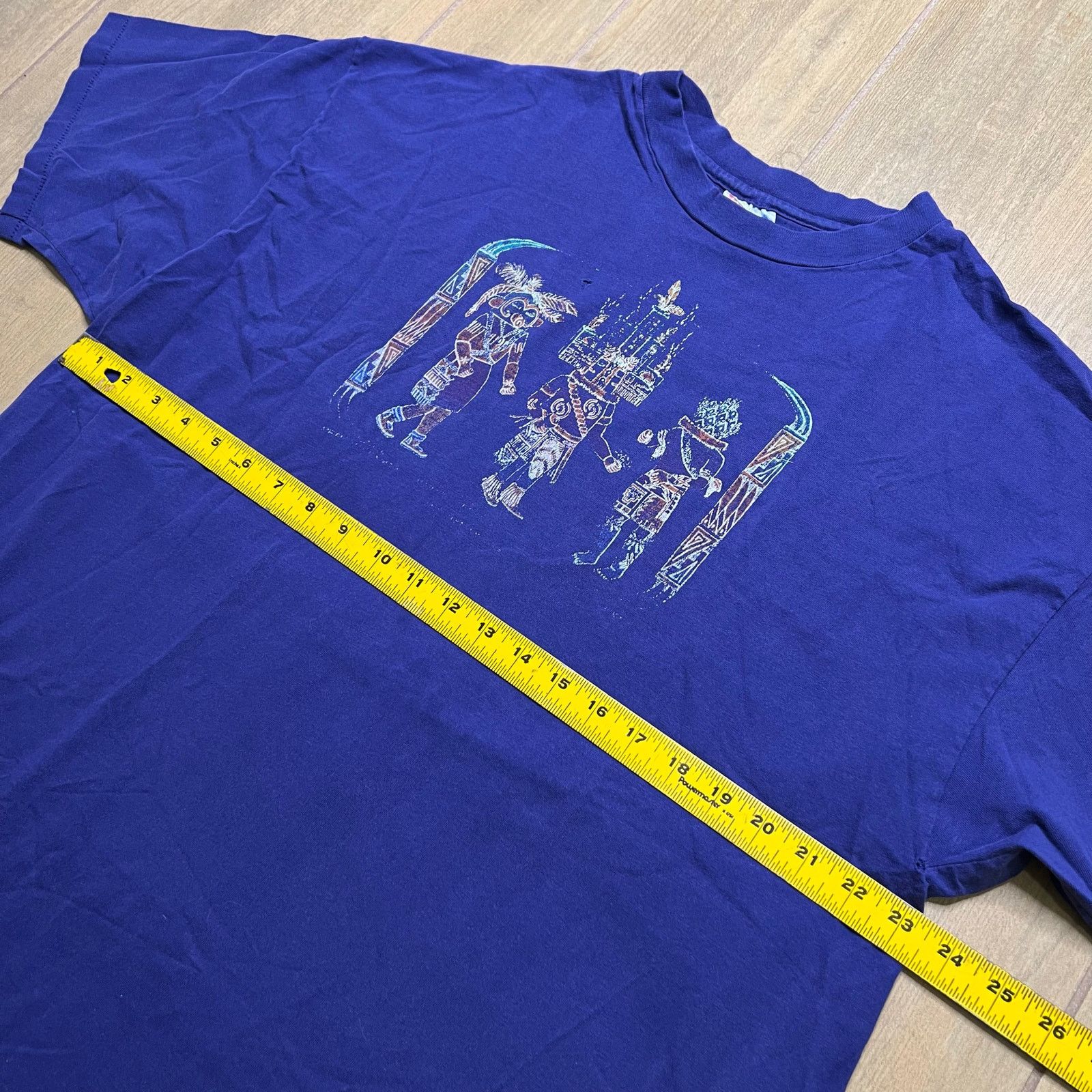 Hanes Vintage T-shirt graphic print of figures men Sz XXL distress Size US XL / EU 56 / 4 - 7 Thumbnail