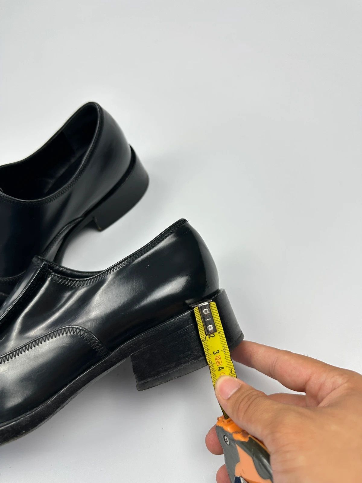 Prada Prada Milano 90s Black Vernis Scratch Loafer Dress Shoes Size US 6 / IT 36 - 14 Thumbnail