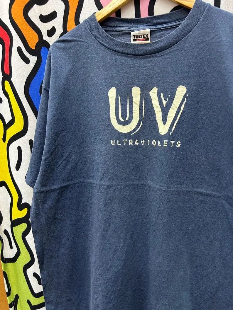 Vintage Vintage 90s Ultraviolets tshirt size XL Size US XL / EU 56 / 4 - 1 Thumbnail