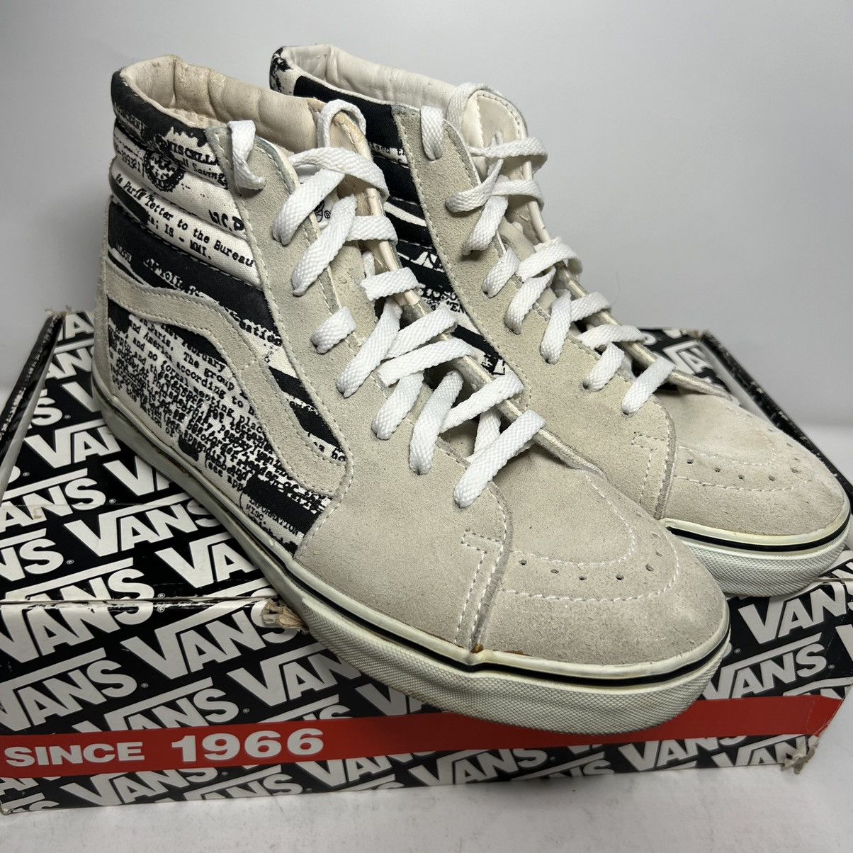 Supreme × Vans × Vintage Supreme x Vans SK8 Hi FBI Classified White 2004 RARE w/ Box Size US 9.5 / EU 42-43 - 4 Thumbnail