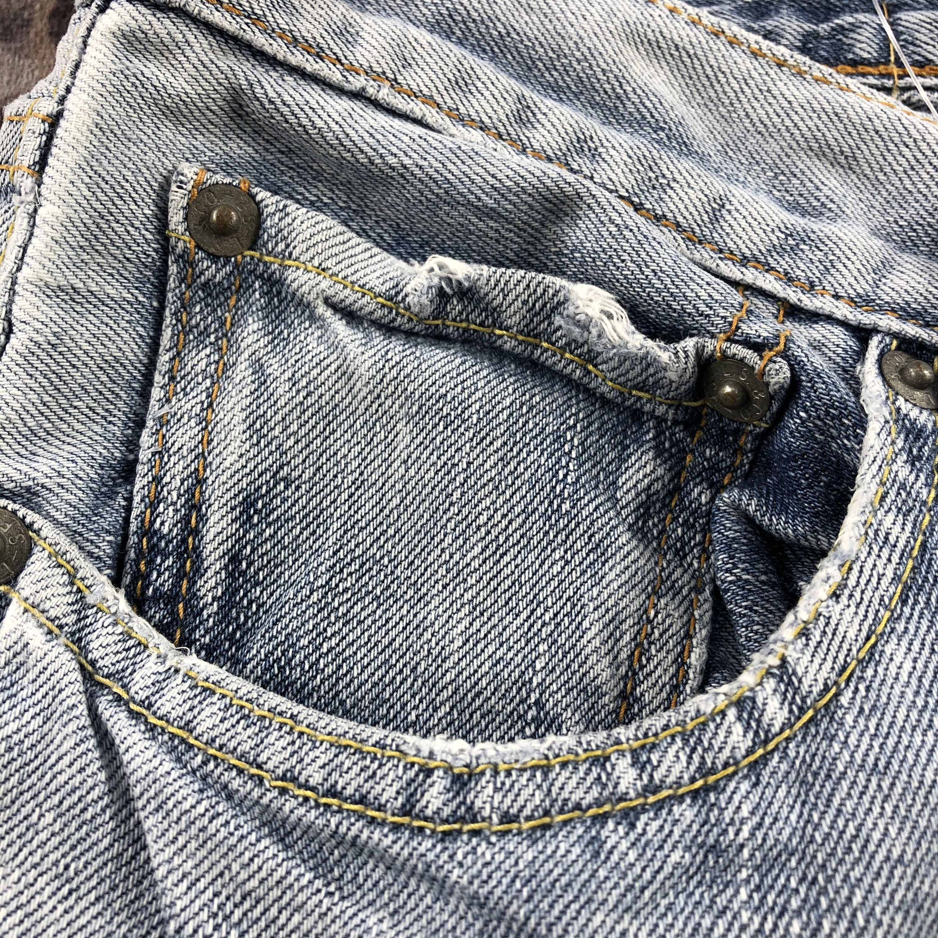 Levi's × Vintage 90s Vintage Light Wash Levis 505 Jeans-JM2791 Size US 32 / EU 48 - 9 Thumbnail