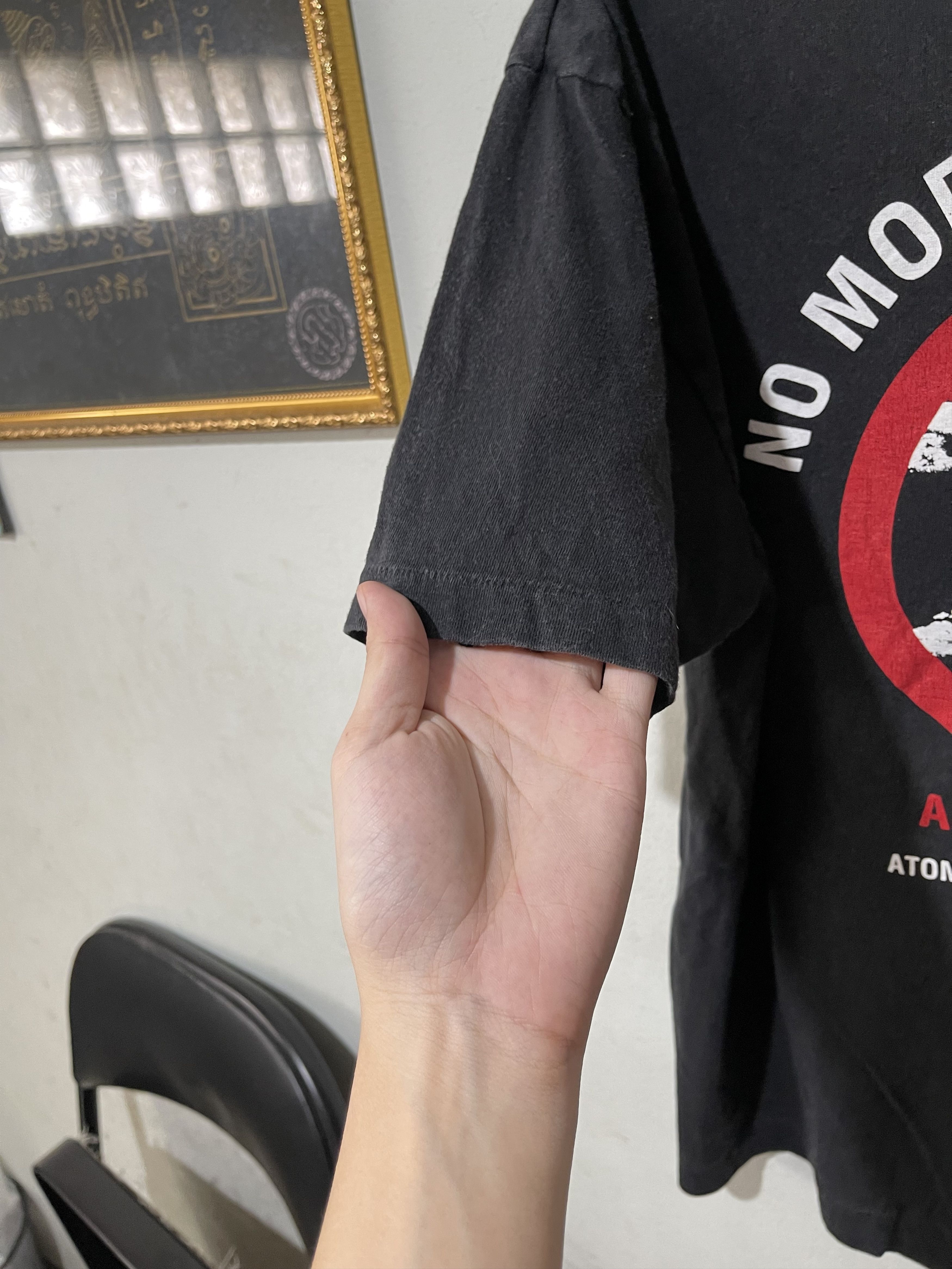 Other No More Hiroshimas T-shirt Size US L / EU 52-54 / 3 - 4 Thumbnail