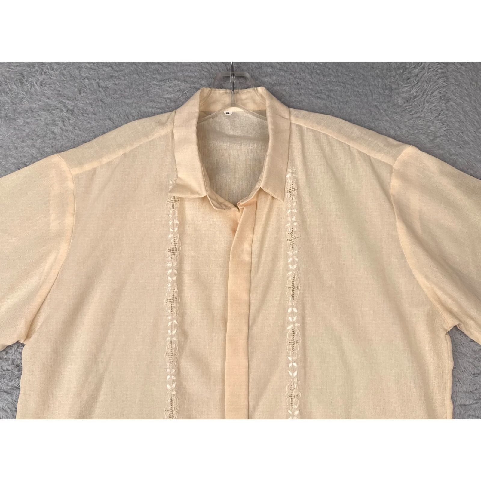 Vintage Guayabera Shirt Adult Large Beige Polyester Blend Floral Embroidered Size US L / EU 52-54 / 3 - 4 Thumbnail