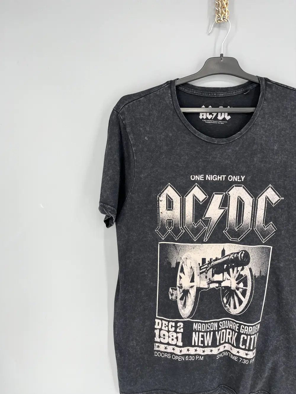 Vintage VINTAGE Y2K ACDC TEE SHIRT BAND TEE SIZE M Size US M / EU 48-50 / 2 - 4 Thumbnail