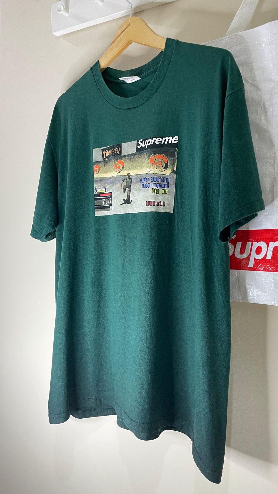 Supreme × Thrasher Supreme x Thrasher Game Tee Dark Green FW21 Size US L / EU 52-54 / 3 - 1 Thumbnail