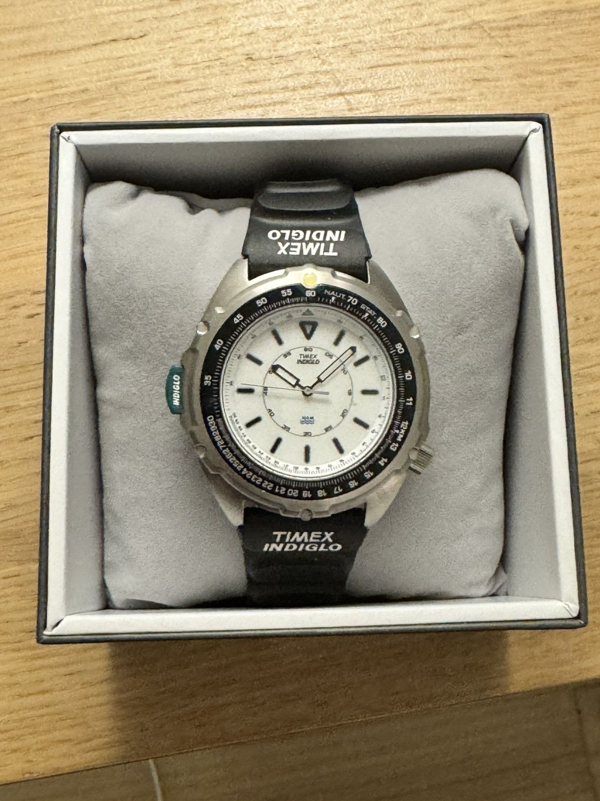 Timex TIMEX 1995 INTREPID REISSUE INDIGLO Size 46 - 1 Thumbnail