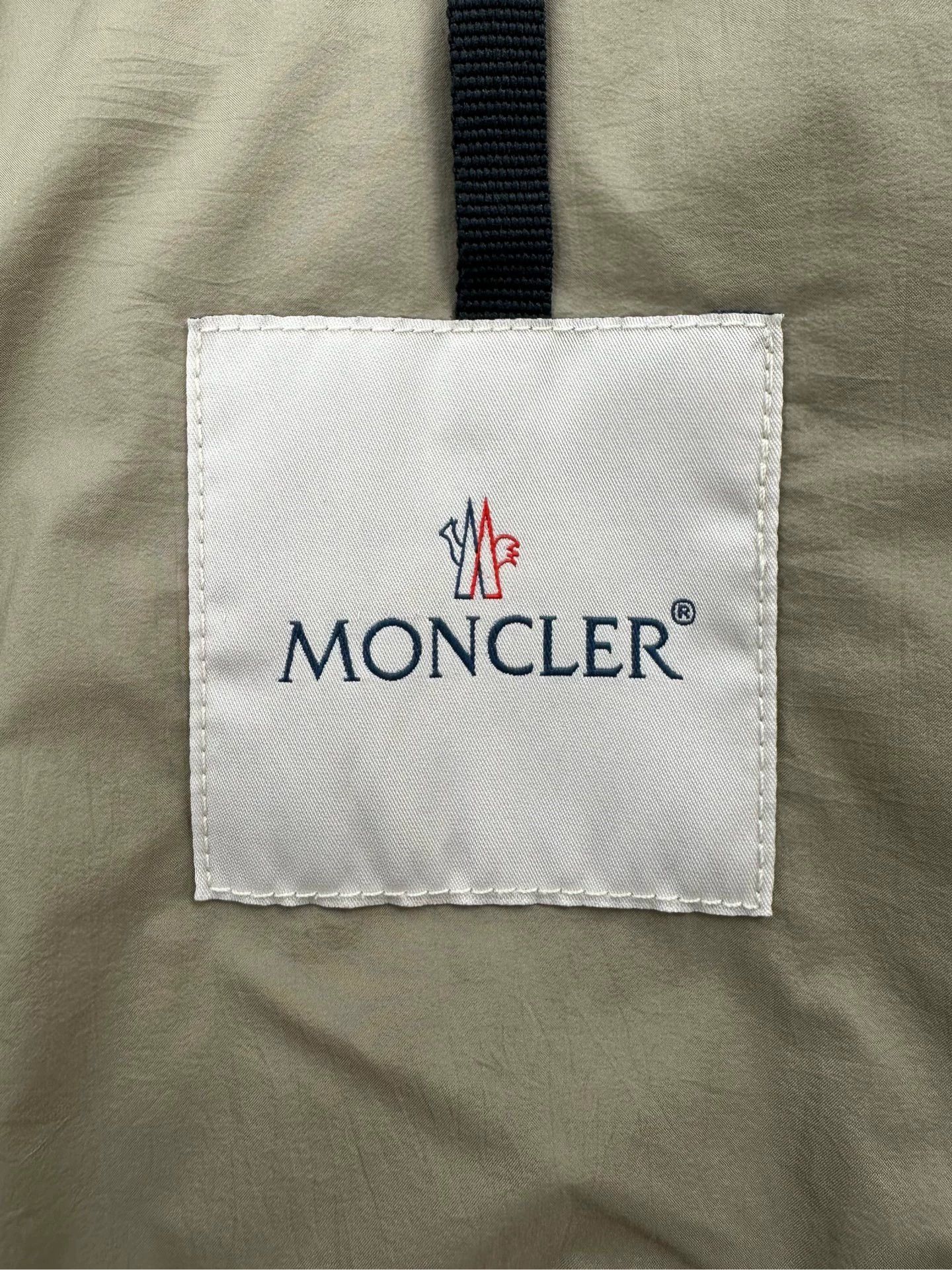 Moncler Moncler Men's Lapel Button Puffer Jacket Olive Green Size US XL / EU 56 / 4 - 8 Thumbnail