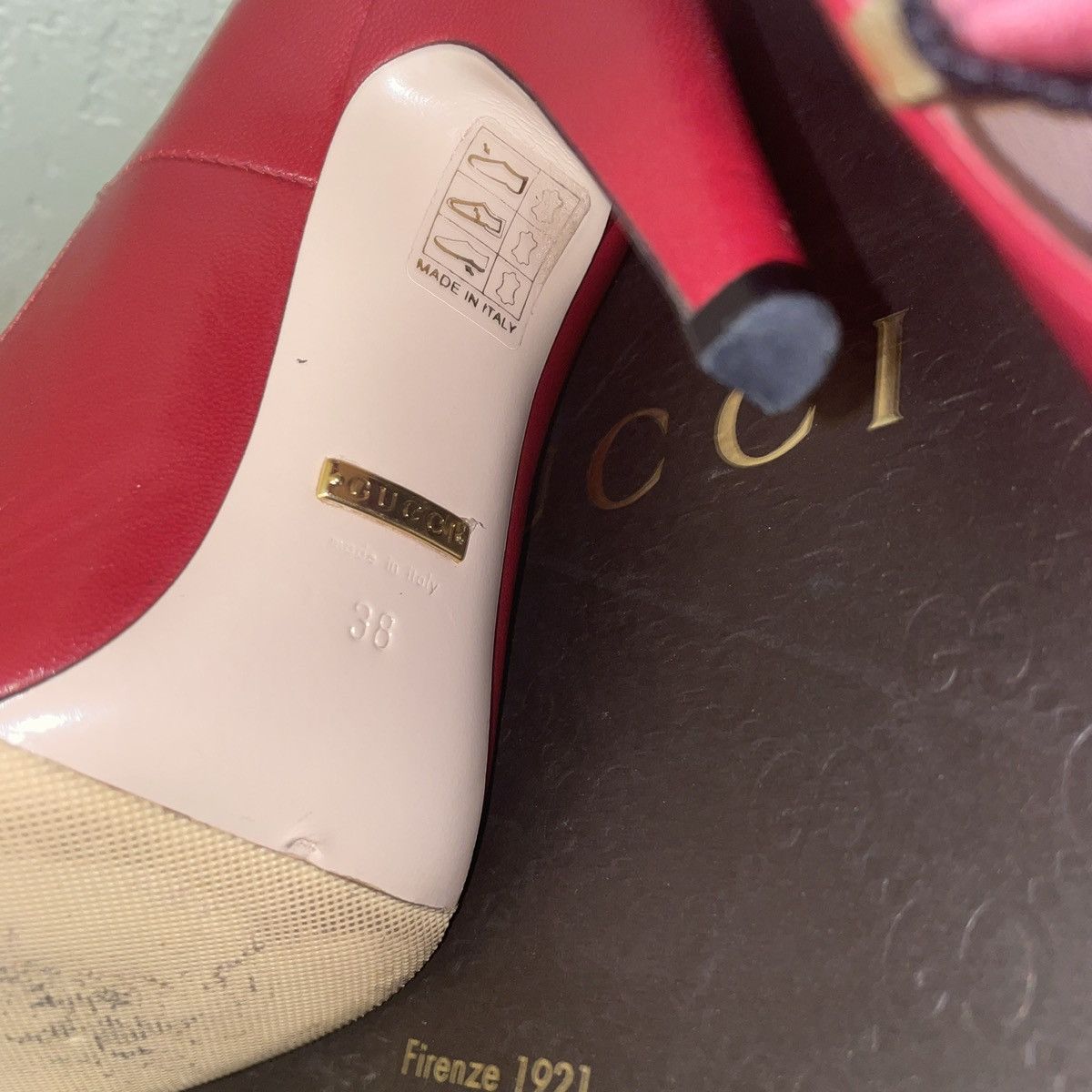 Gucci Gucci Molina T-strap Pumps Size US 8 / IT 38 - 6 Thumbnail