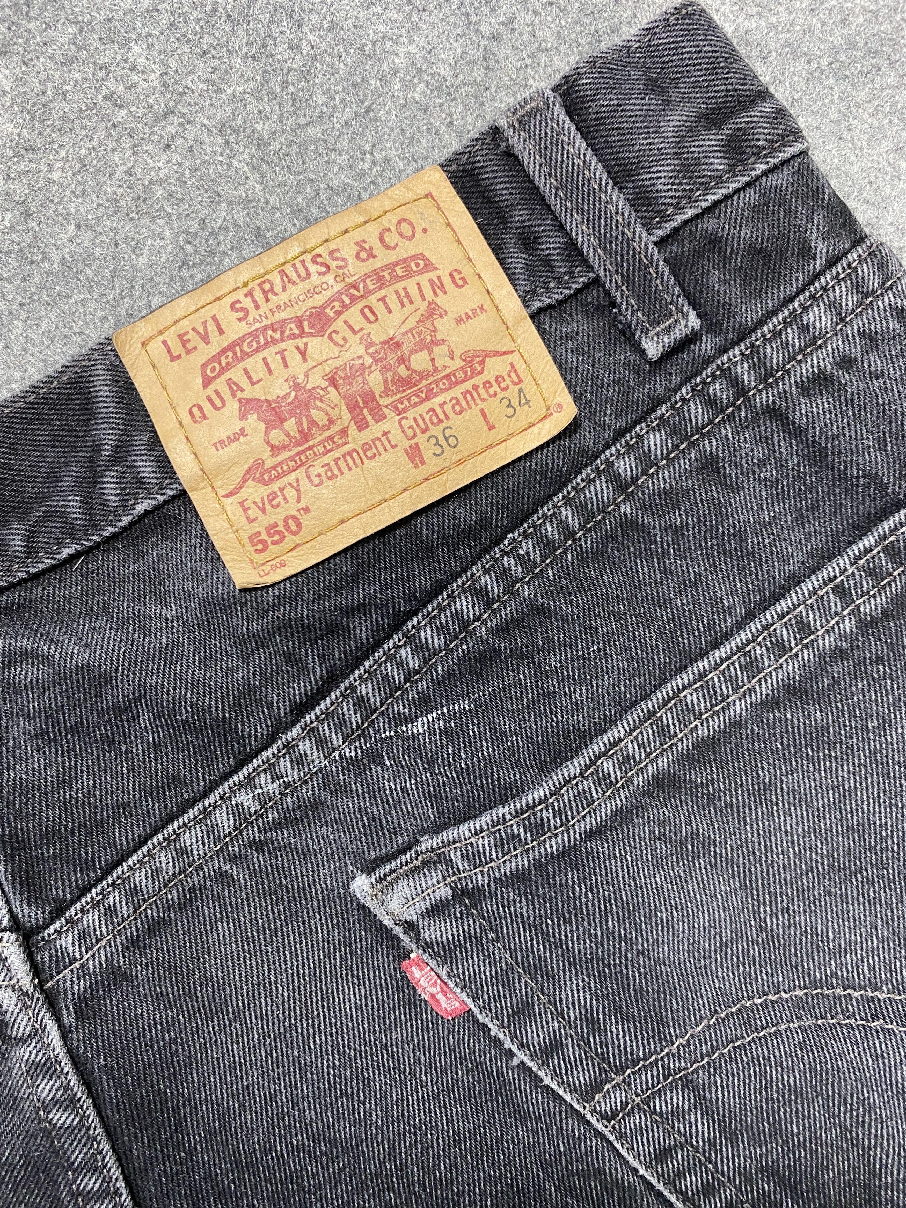 Levi's Black Vintage Levi's 550 Jeans 34x32.5 Denim -JN2380 Size US 34 / EU 50 - 9 Thumbnail