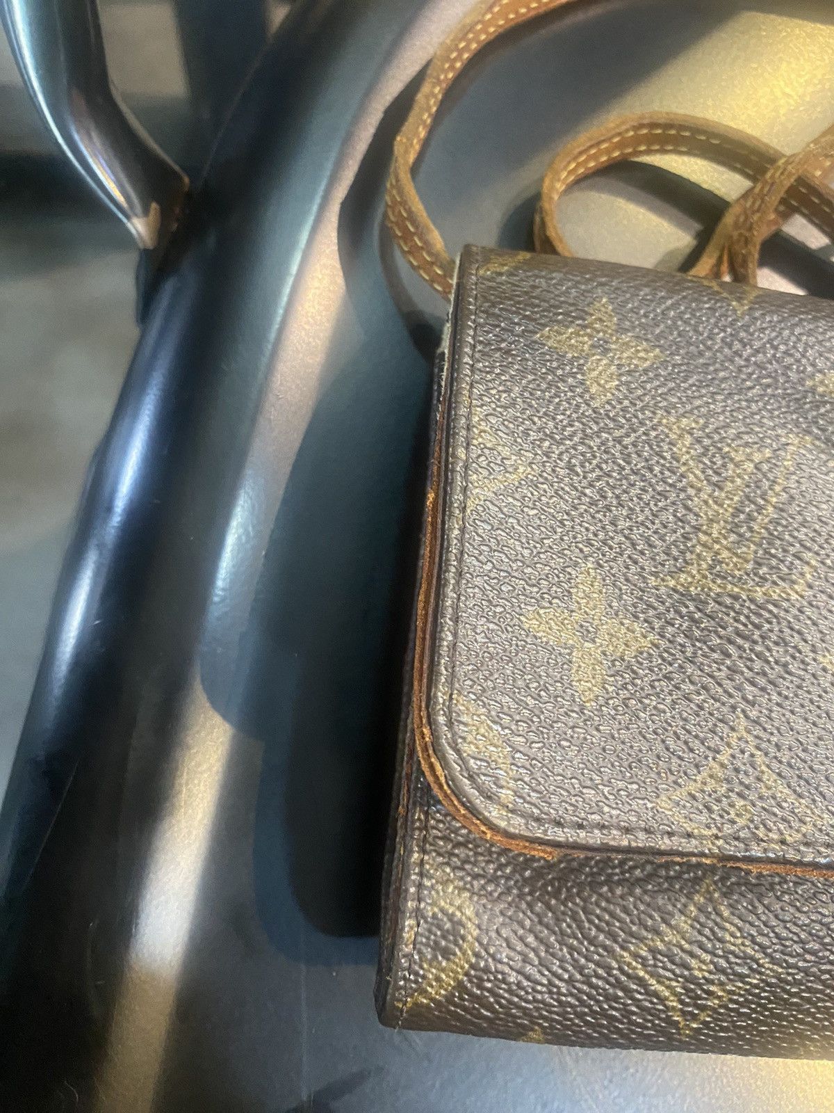 Louis Vuitton Authentic Vintage Louis Vuitton Monogram Pochette PM Size ONE SIZE - 9 Thumbnail