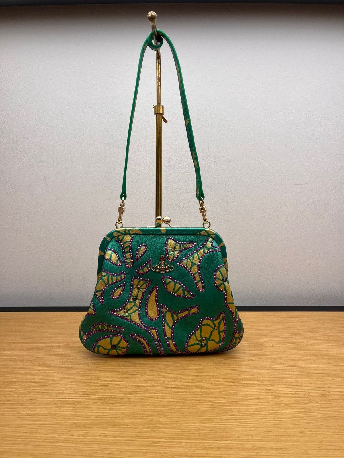 Vivienne Westwood o1f1d3z0625 Size: OS / Vivienne’s Clutch in Multicolor Size ONE SIZE - 1 Preview