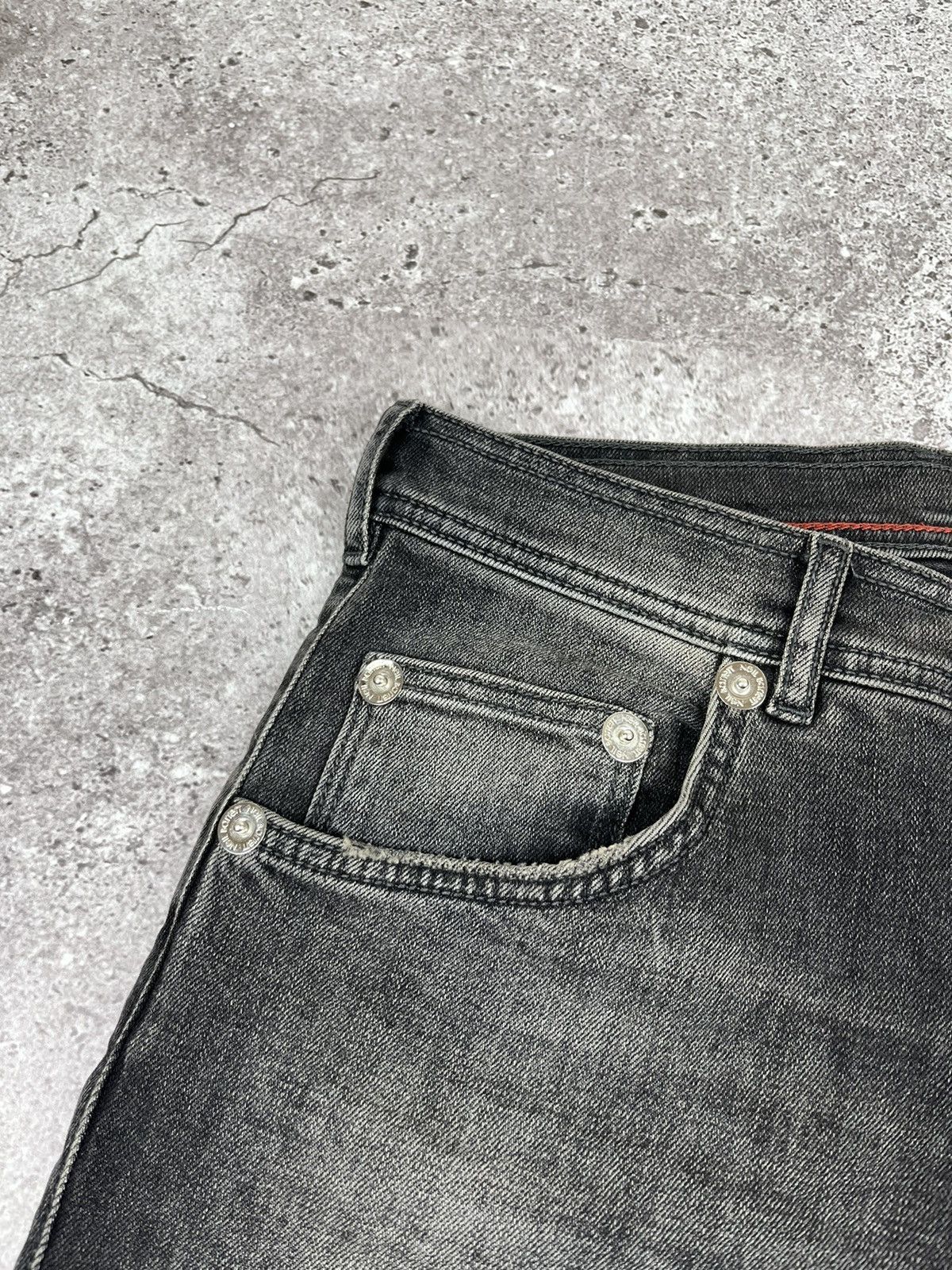 Neil Barrett Neil Barrett Black Skinny Fit Regular Rise Denim Pants Size US 31 - 5 Thumbnail