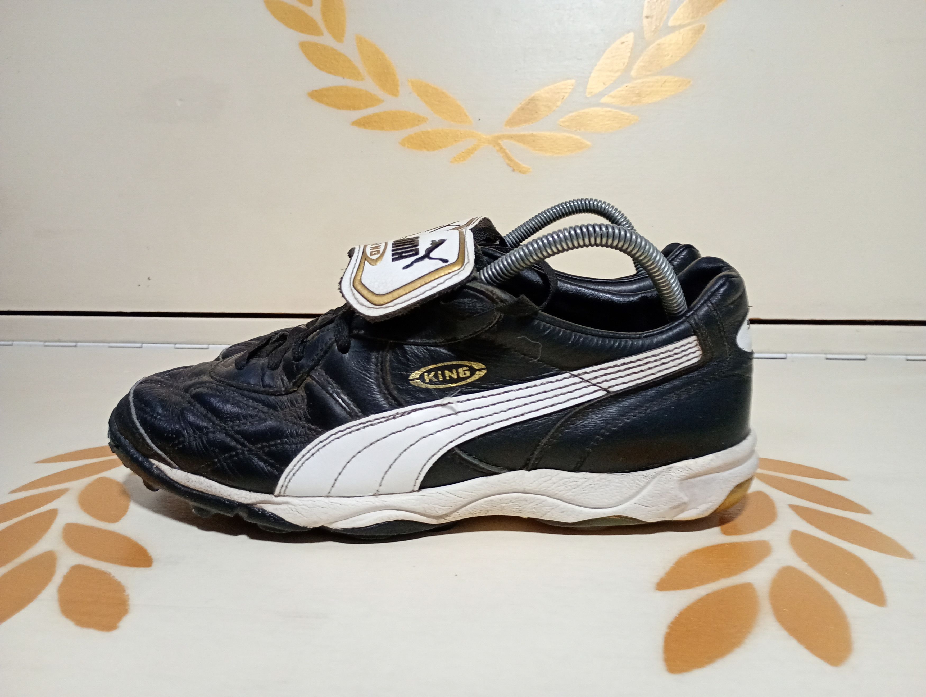 Puma PUMA KING INDOOR SOCCER SHOES Vintage 90's Size US 9.5 / EU 42-43 - 2 Thumbnail