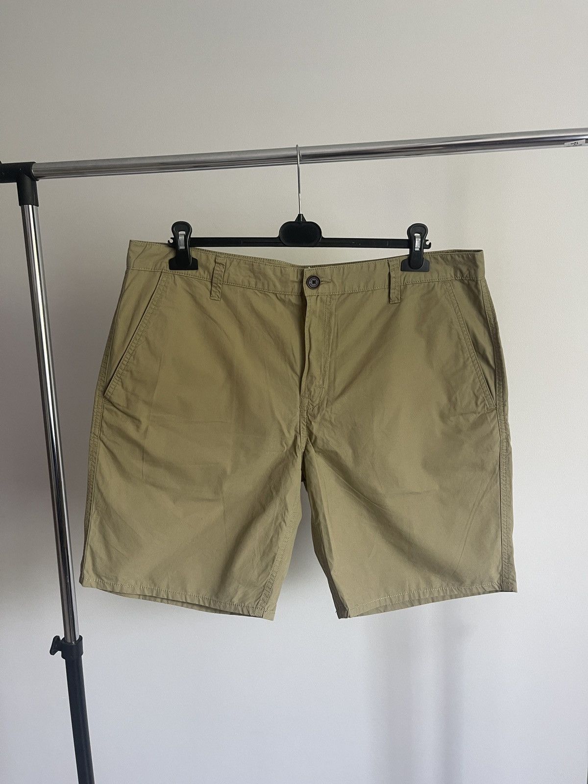 Timberland Vintage beige timberland shorts men’s chino 38 Size US 38 / EU 54 - 1 Thumbnail