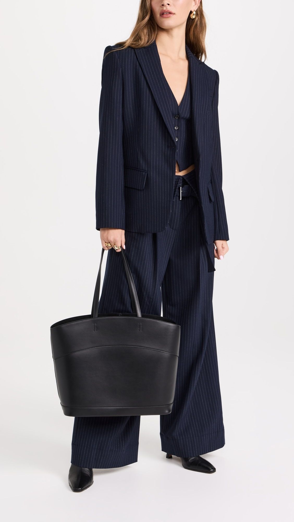 Salvatore Ferragamo o1s1rm0924 Size: OS / Charming Tote Bag in Black Size ONE SIZE - 2 Thumbnail