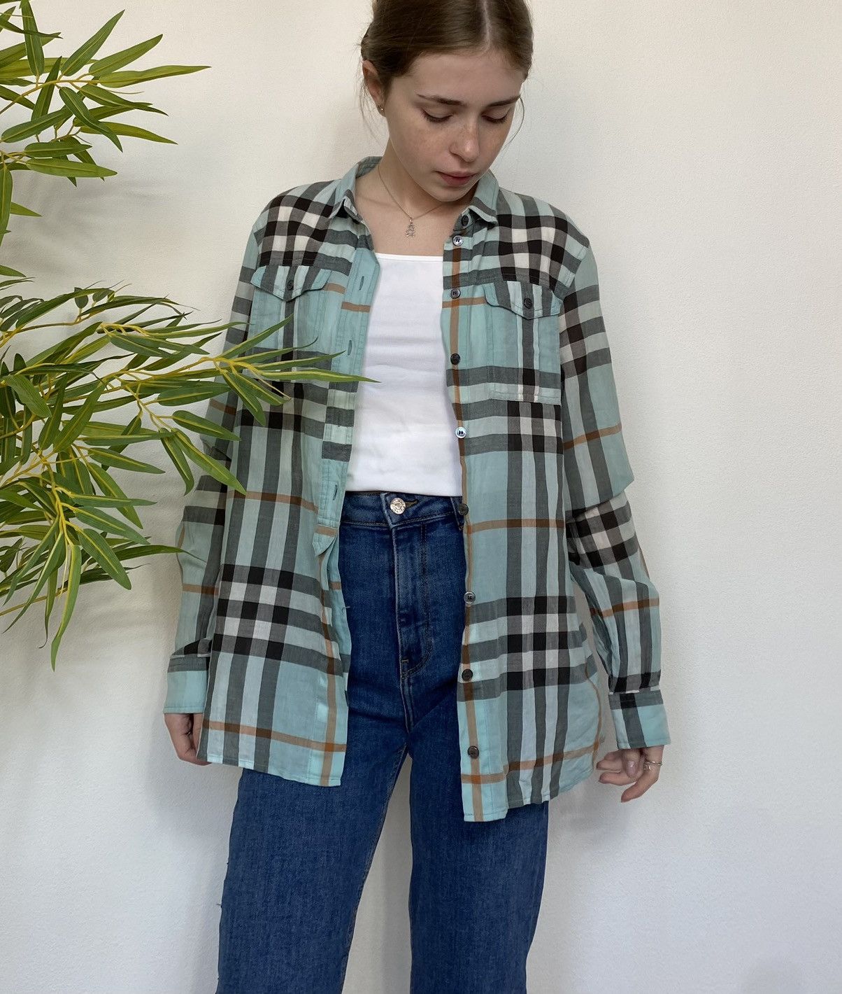 Burberry VINTAGE BURBERRY NOVA CHECK MINT SHIRT Size M / US 6-8 / IT 42-44 - 1 Thumbnail