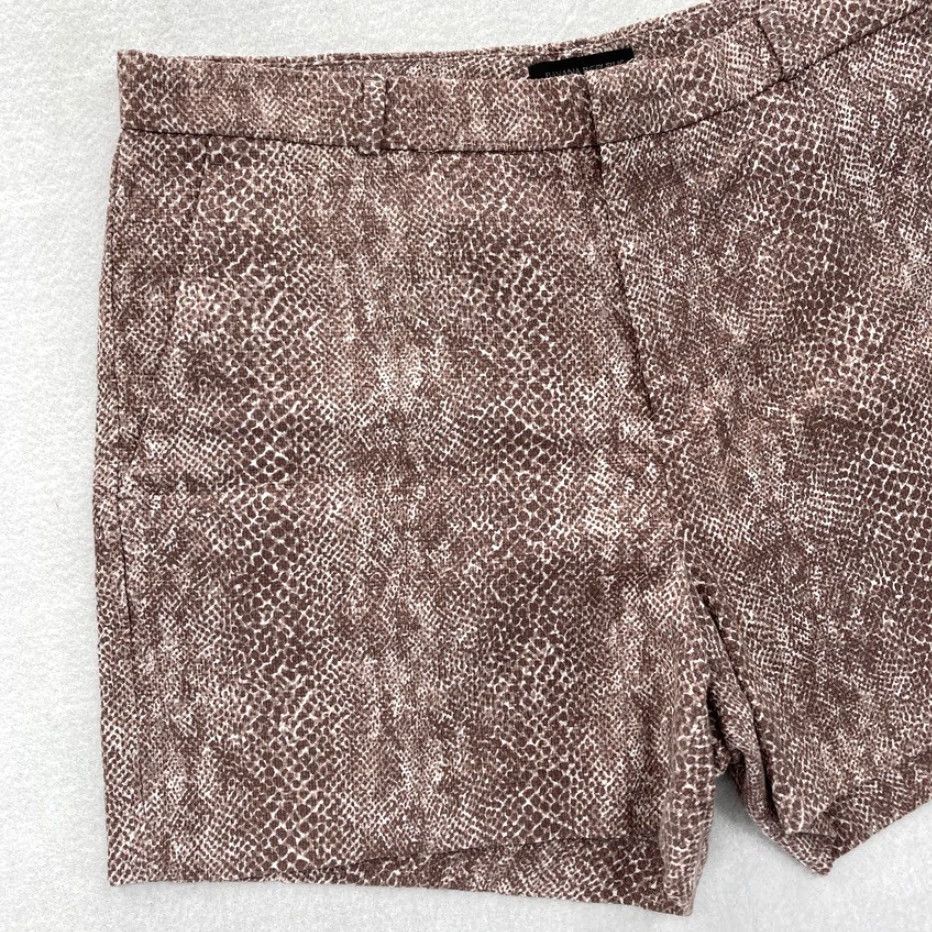Banana Republic Banana Republic Shorts Women's 14 Brown Snakeskin Print Stretch Fabric Casual Size 36" / US 14 / IT 50 - 2 Thumbnail