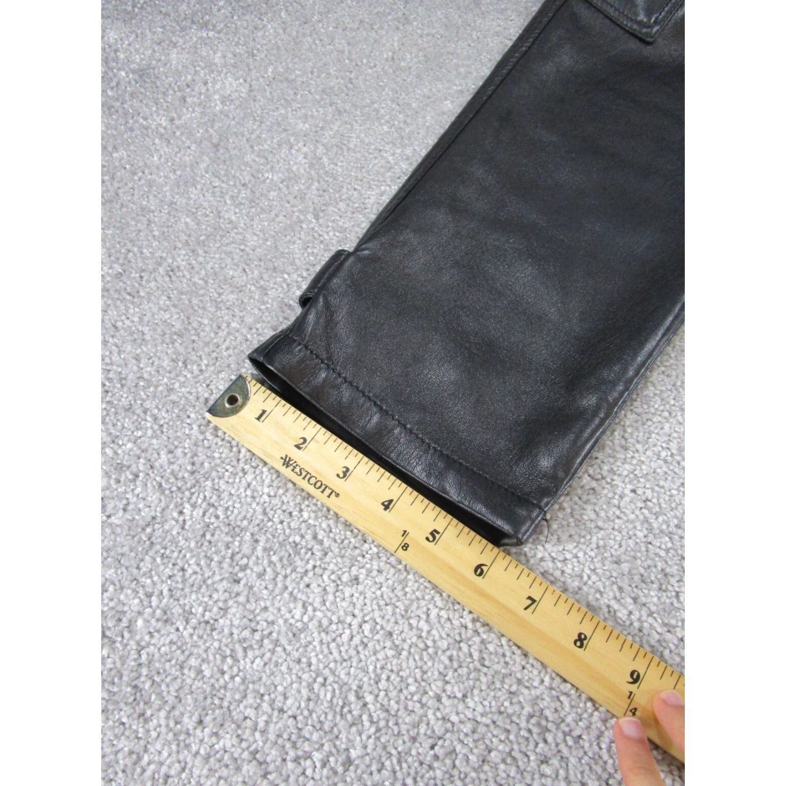 Vintage Wilfred Pants 00 Black Faux Leather Cargo Button Fly High Rise Womens Size 24" / US 00 / IT 34 - 5 Thumbnail