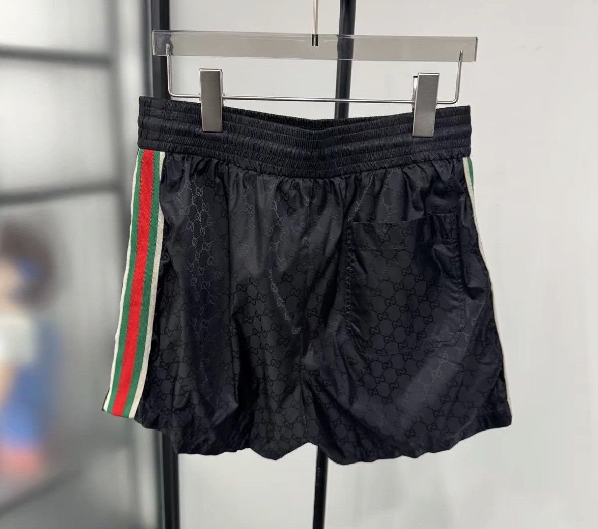 Gucci gucci khaki drawstring casual shorts-JY Size US 30 / EU 46 - 2 Thumbnail