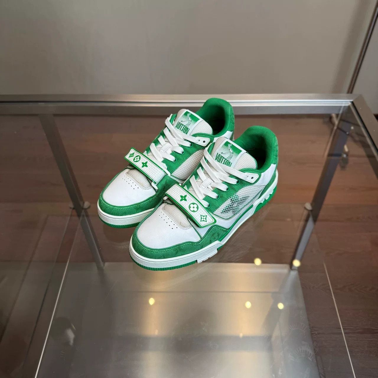 Louis Vuitton LV Trainer White Green Velcro Size US 9.5 / EU 42-43 - 1 Thumbnail