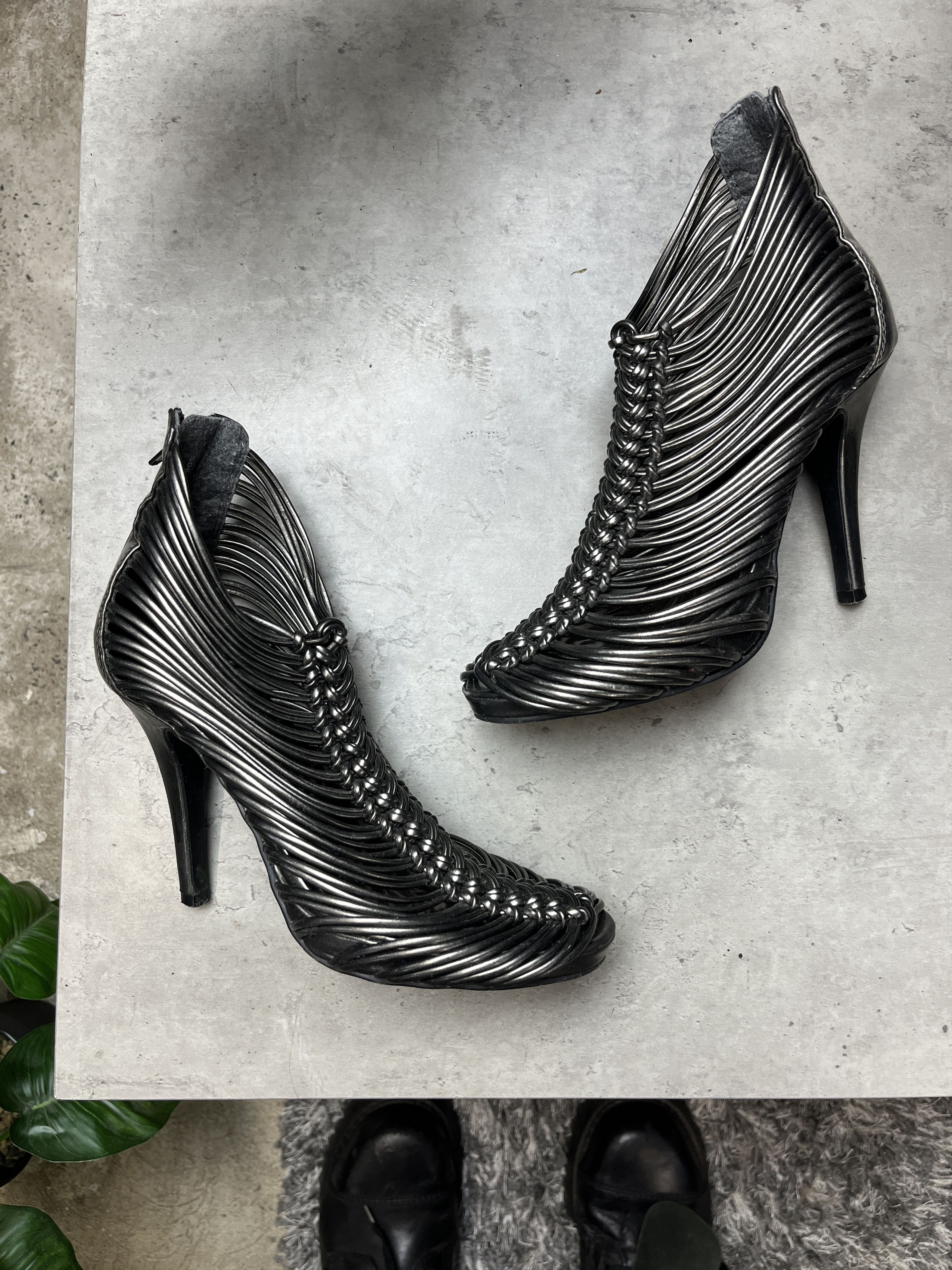 Other 2000s STRAPPY CAGE STILETTO BOOTIES - 5150 Size US 8 / IT 38 - 2 Thumbnail