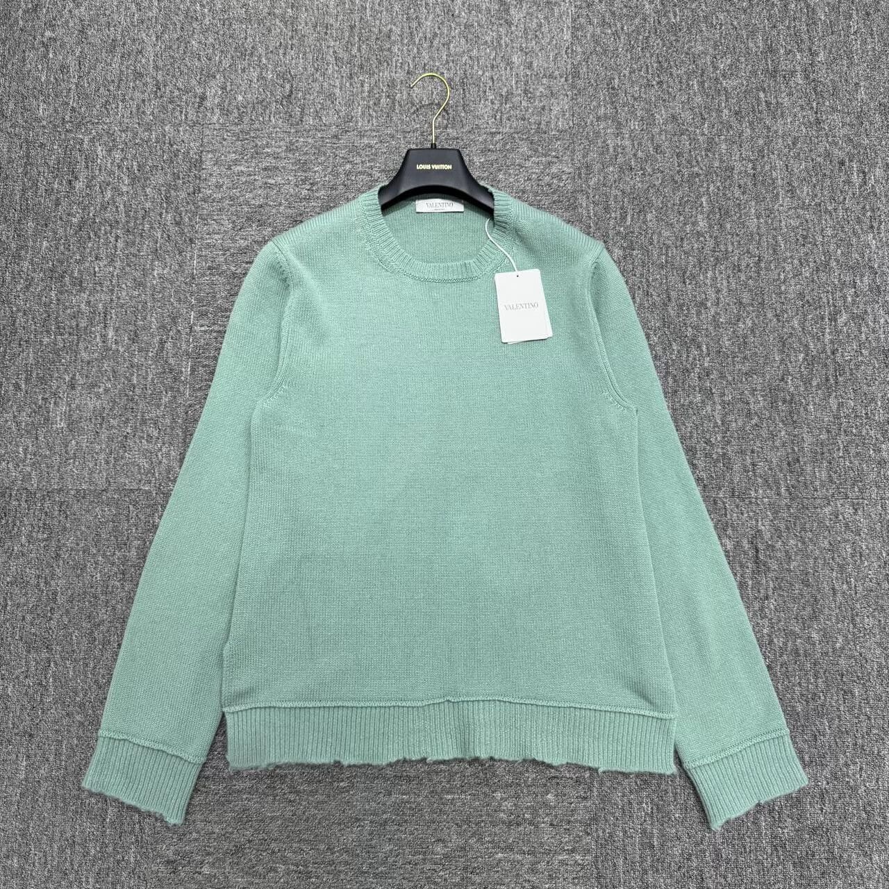 Valentino Valentino Distressed Sweater in Mint Green. Size US L / EU 52-54 / 3 - 1 Thumbnail