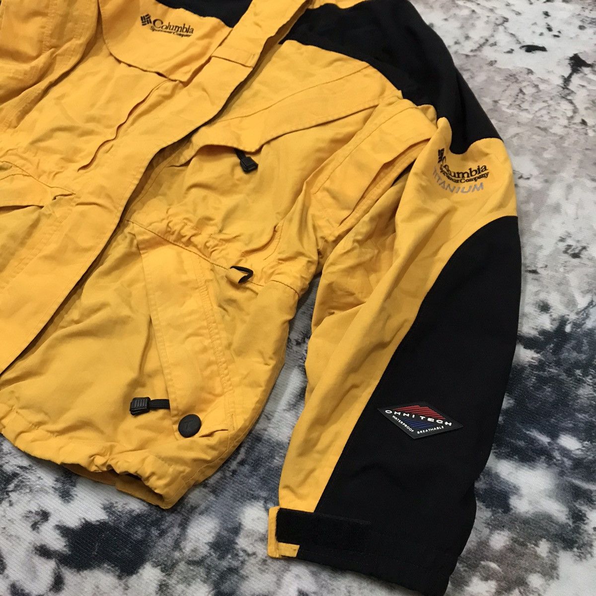 Columbia Women’s Vintage Columbia Titanium Omnitech Waterproof Jacket Size L / US 10 / IT 46 - 4 Thumbnail