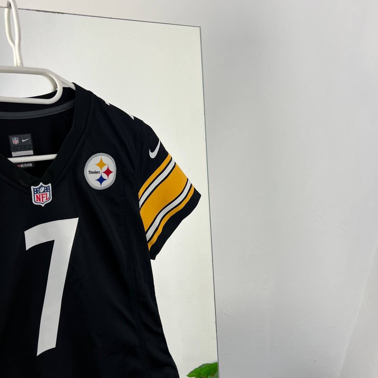 Nike PITTSBURGH STEELERS NFL SHIRT JERSEY NIKE #7 ROETHLISBERGER Size US S / EU 44-46 / 1 - 5 Thumbnail