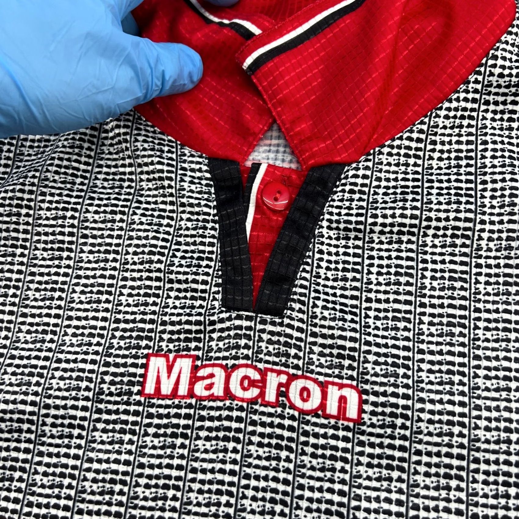 Macron VINTAGE Manchester United 1995 1996 Away Jersey Macron XL Football Long Sleeves Size US XL / EU 56 / 4 - 4 Thumbnail