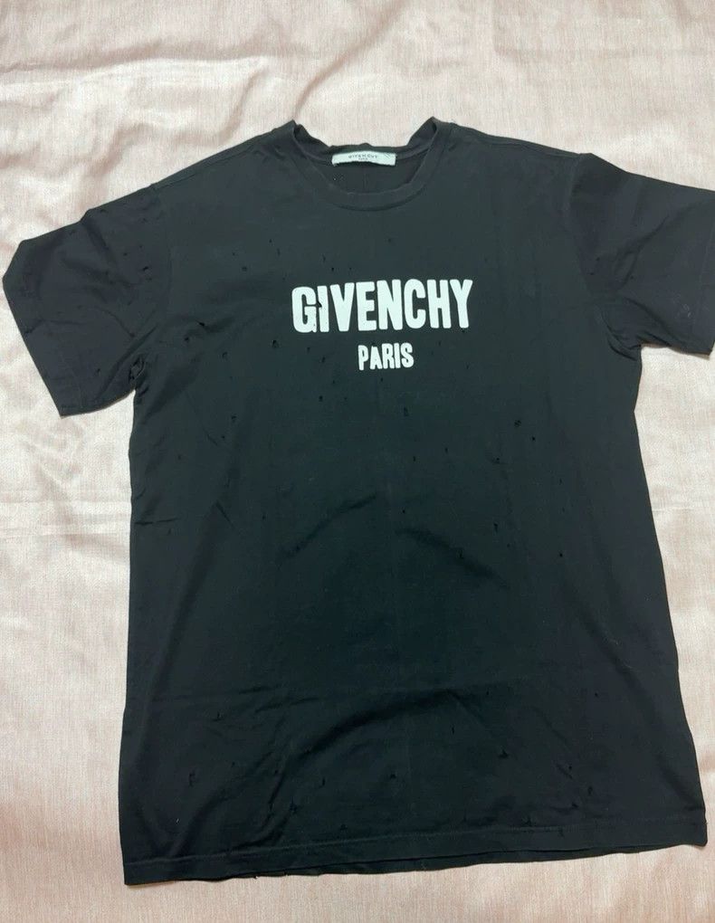 Givenchy Givenchy Small Ripped T-Shirt Authentic Size US S / EU 44-46 / 1 - 1 Thumbnail