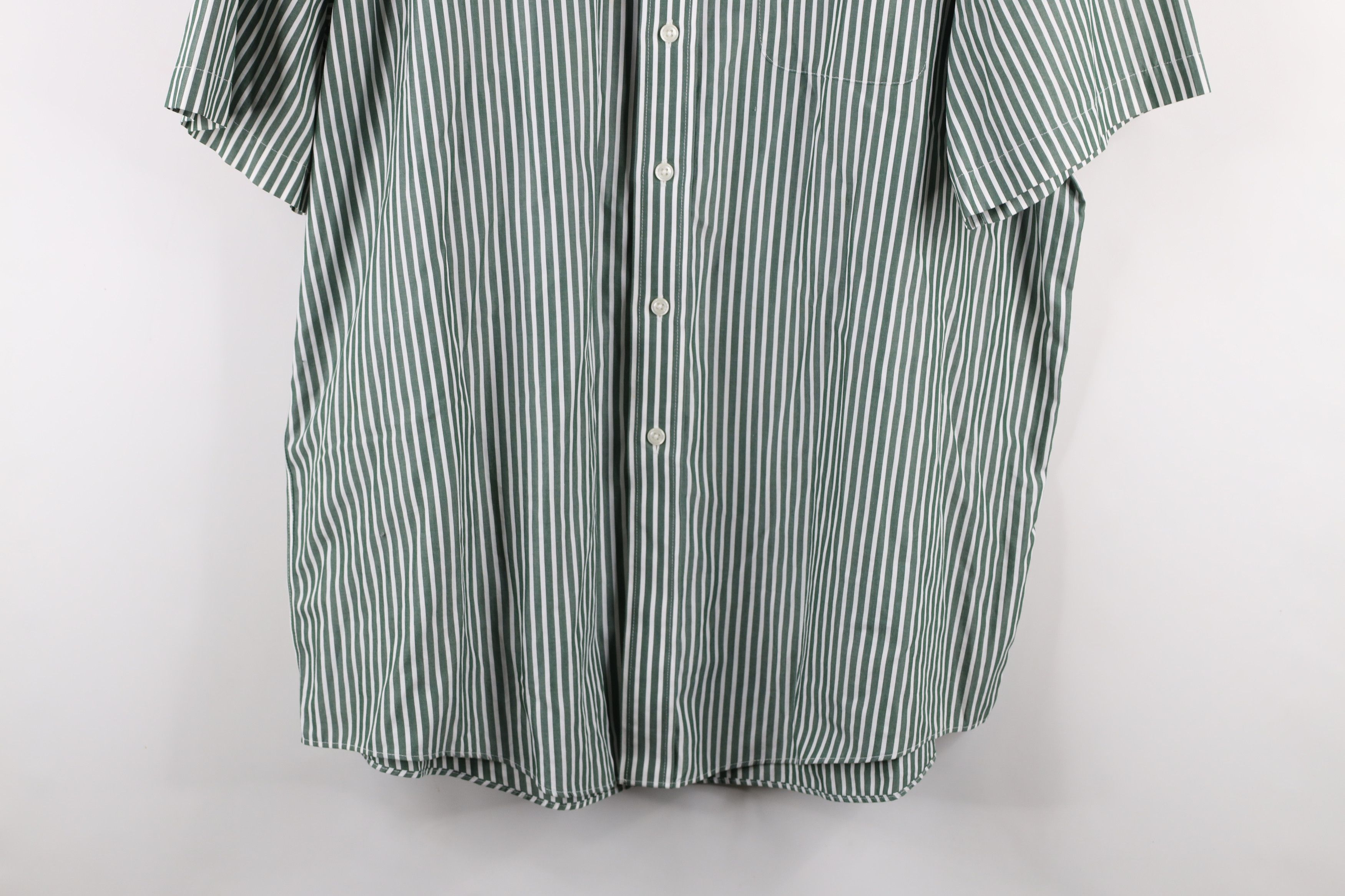 L.L. Bean Vintage LL Bean Wrinkle Resistant Short Sleeve Button Shirt Size US XL / EU 56 / 4 - 3 Thumbnail