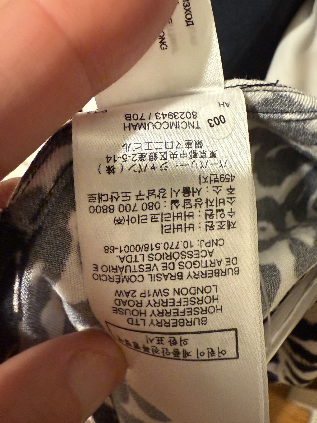 Burberry Brand new Size US L / EU 52-54 / 3 - 14 Thumbnail