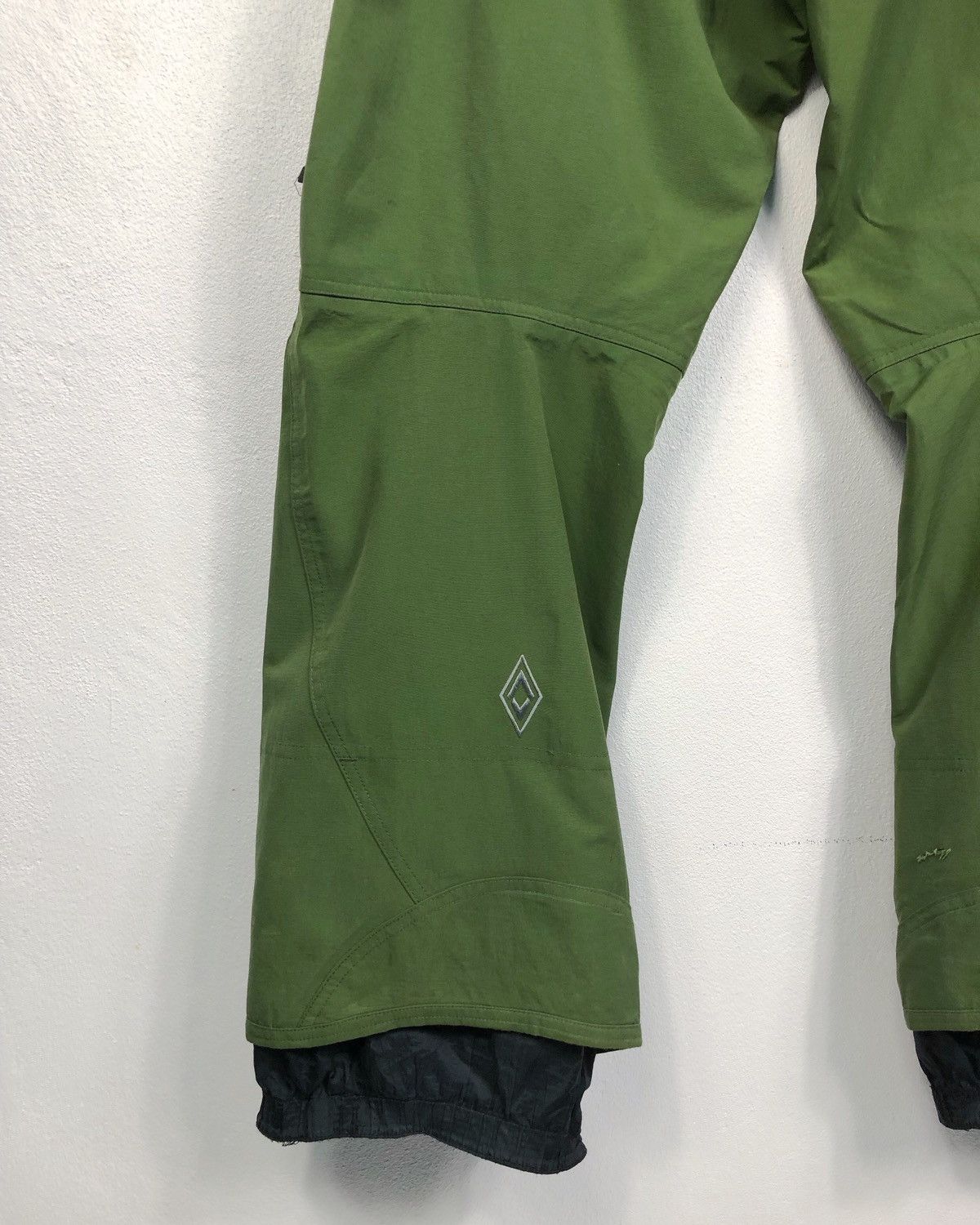 Burton Rare Burton Snowboards Ski Pants Size US 34 / EU 50 - 10 Thumbnail