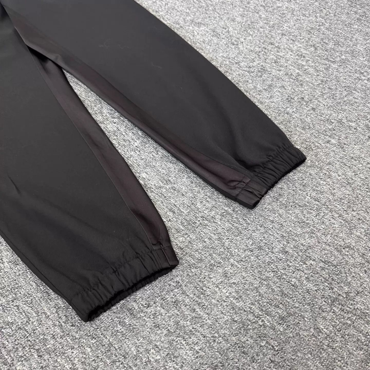 Prada Prada Nylon Paneled Triangle Logo Casual Pants 50 99 new Size US 34 / EU 50 - 5 Thumbnail