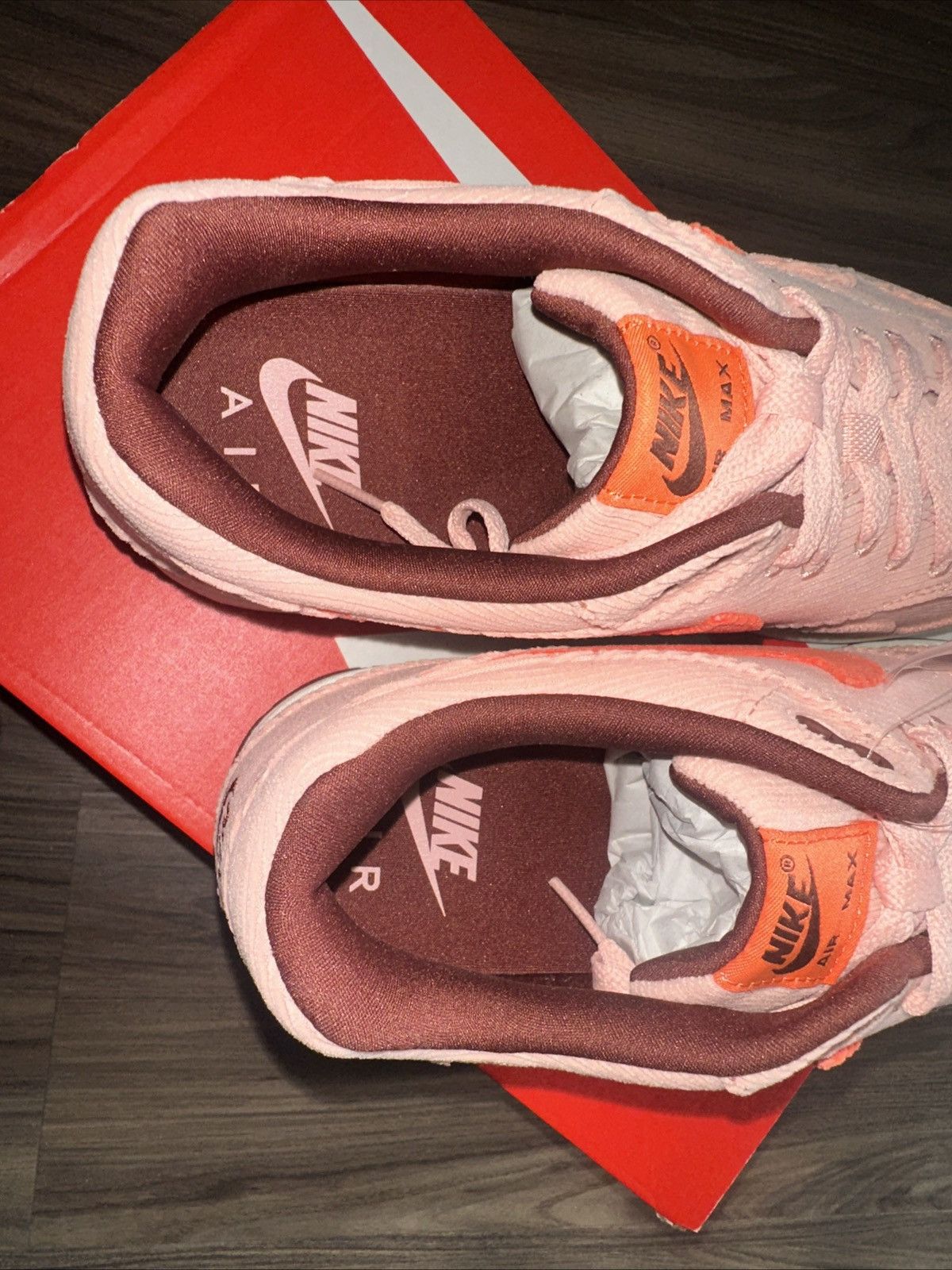 Nike Nike Air Max 1 Premium Corduroy Coral Stardust 2022 M 10.5 Size US 10.5 / EU 43-44 - 4 Thumbnail