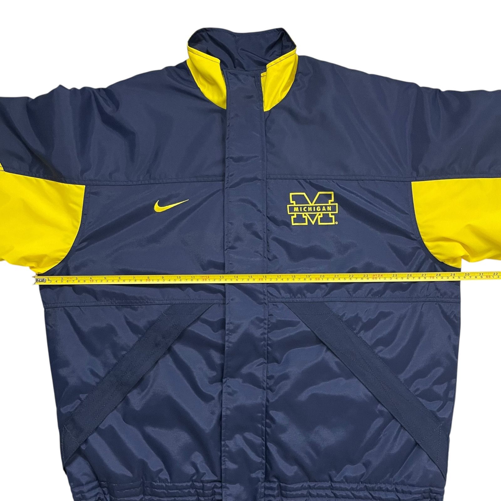 NCAA DS VTG MICHIGAN WOLVERINES NIKE SATIN BOMBER JACKET Size US XL / EU 56 / 4 - 8 Thumbnail