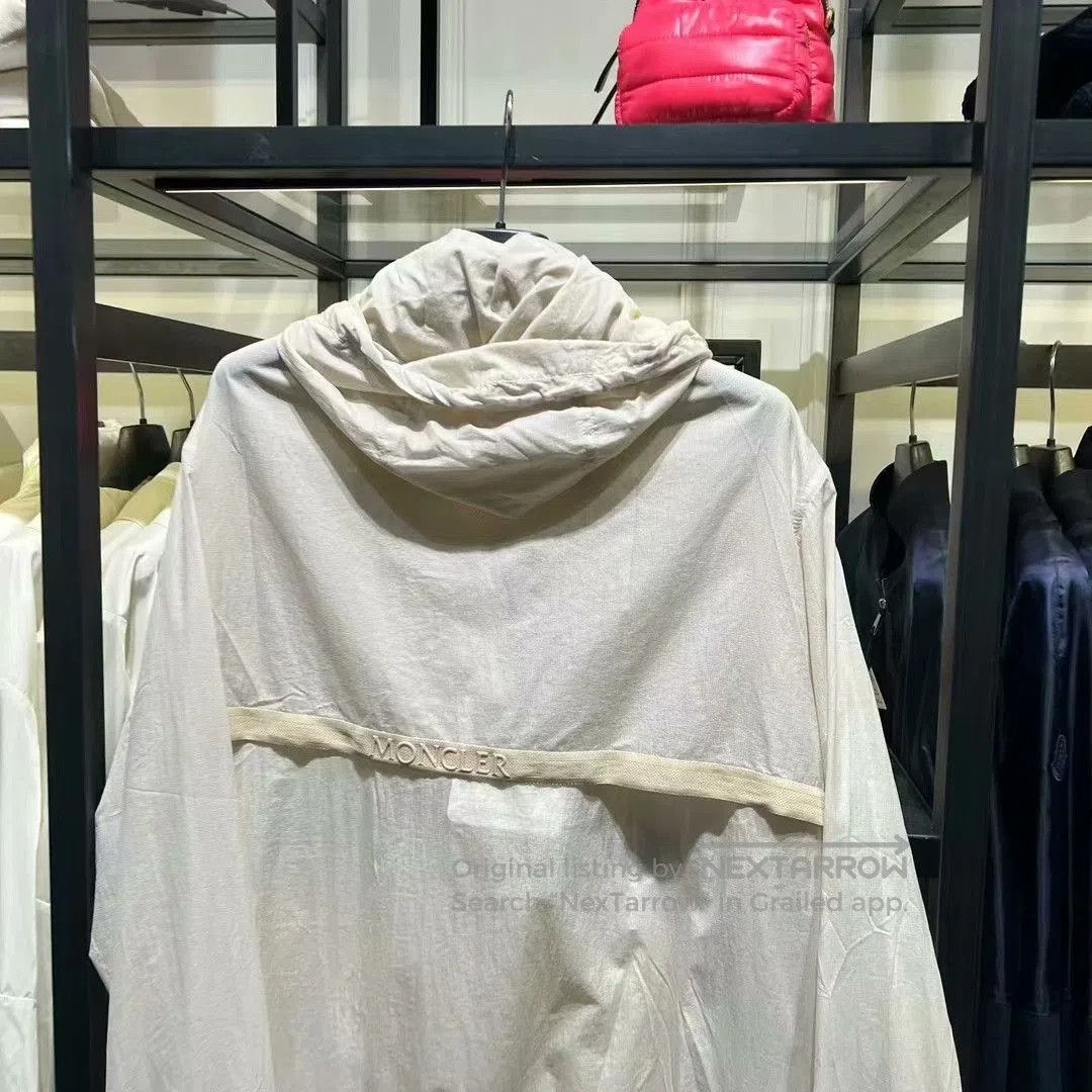 Moncler Moncler Women's Loose Sun Jacket. Size M / US 6-8 / IT 42-44 - 7 Thumbnail