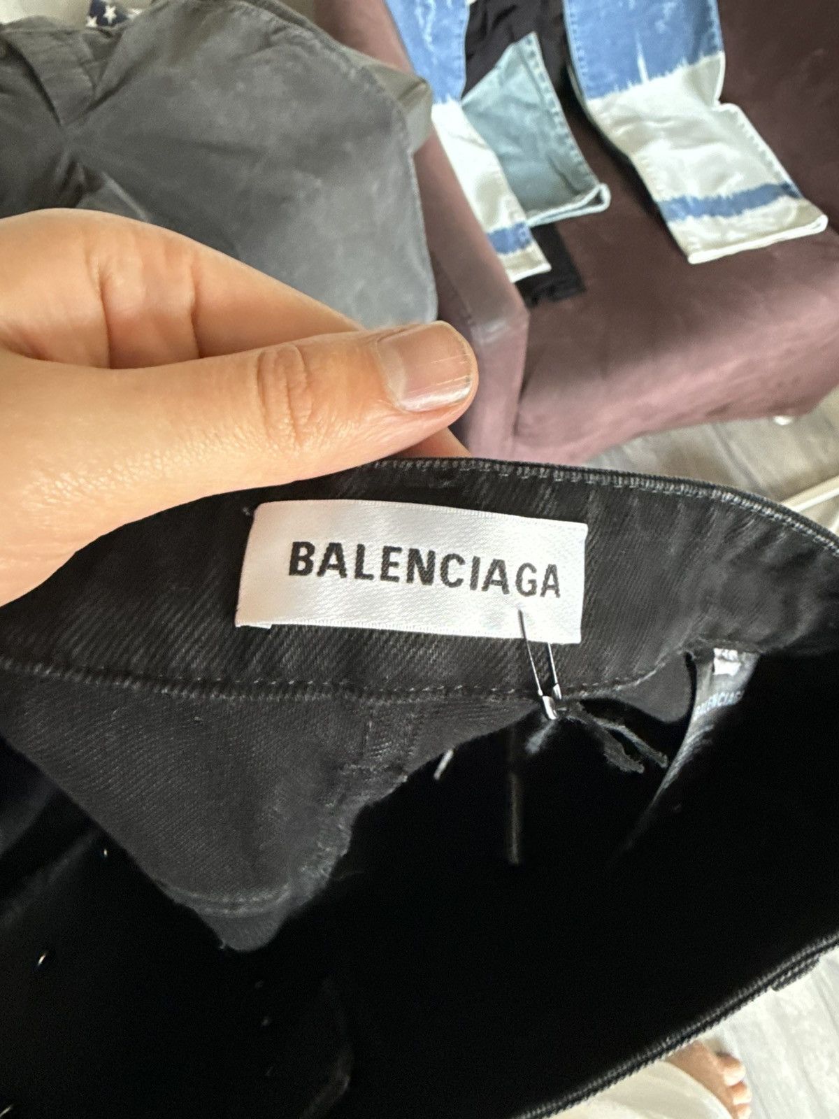 Balenciaga Black Slim Fit Denim Jeans with Logo Patch Size US 27 - 11 Thumbnail