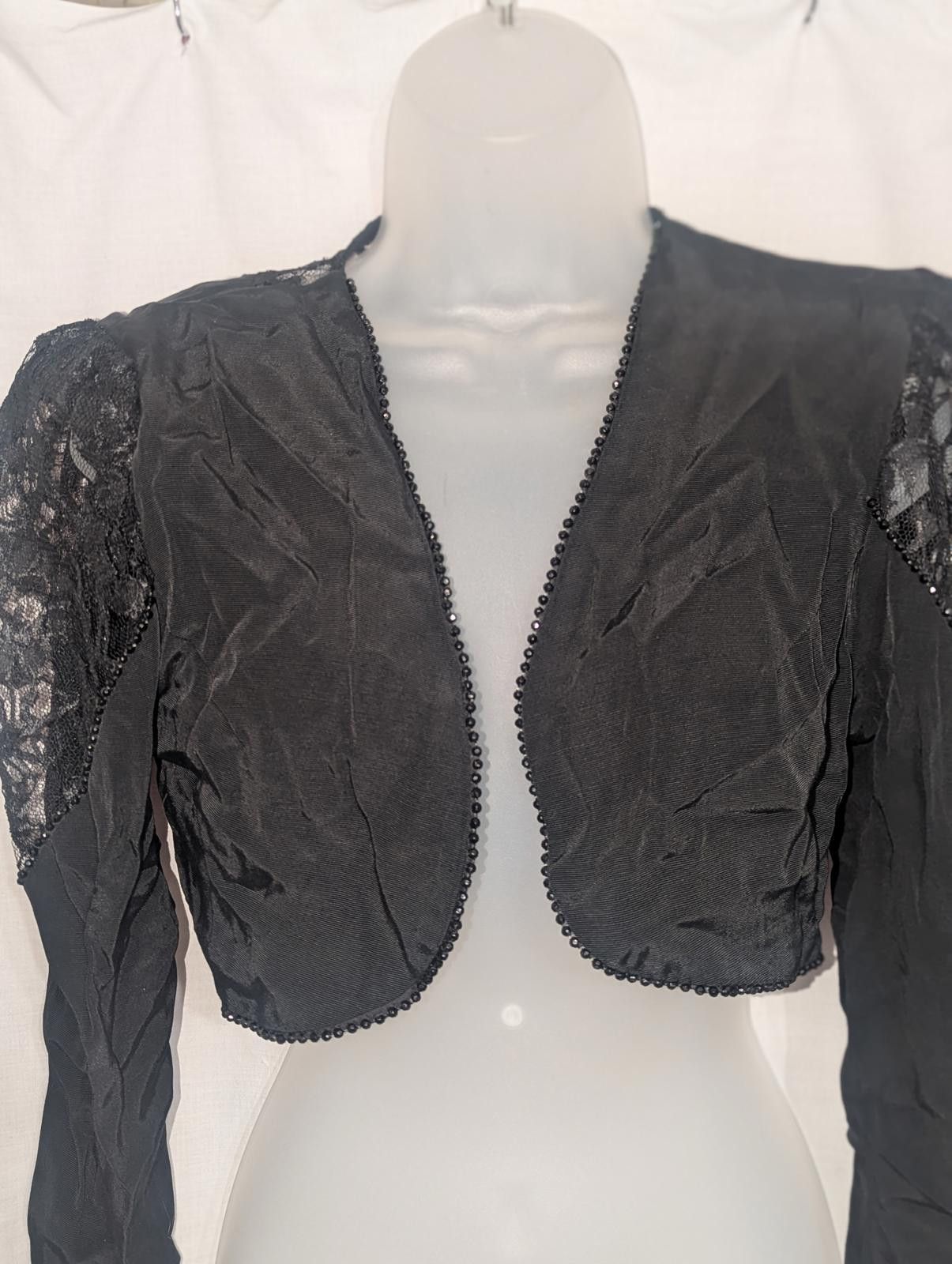 Designer Vtg 80s Victorian Black Lace Sleeve Cropped Bolero Jacket XS Size XS / US 0-2 / IT 36-38 - 2 Thumbnail