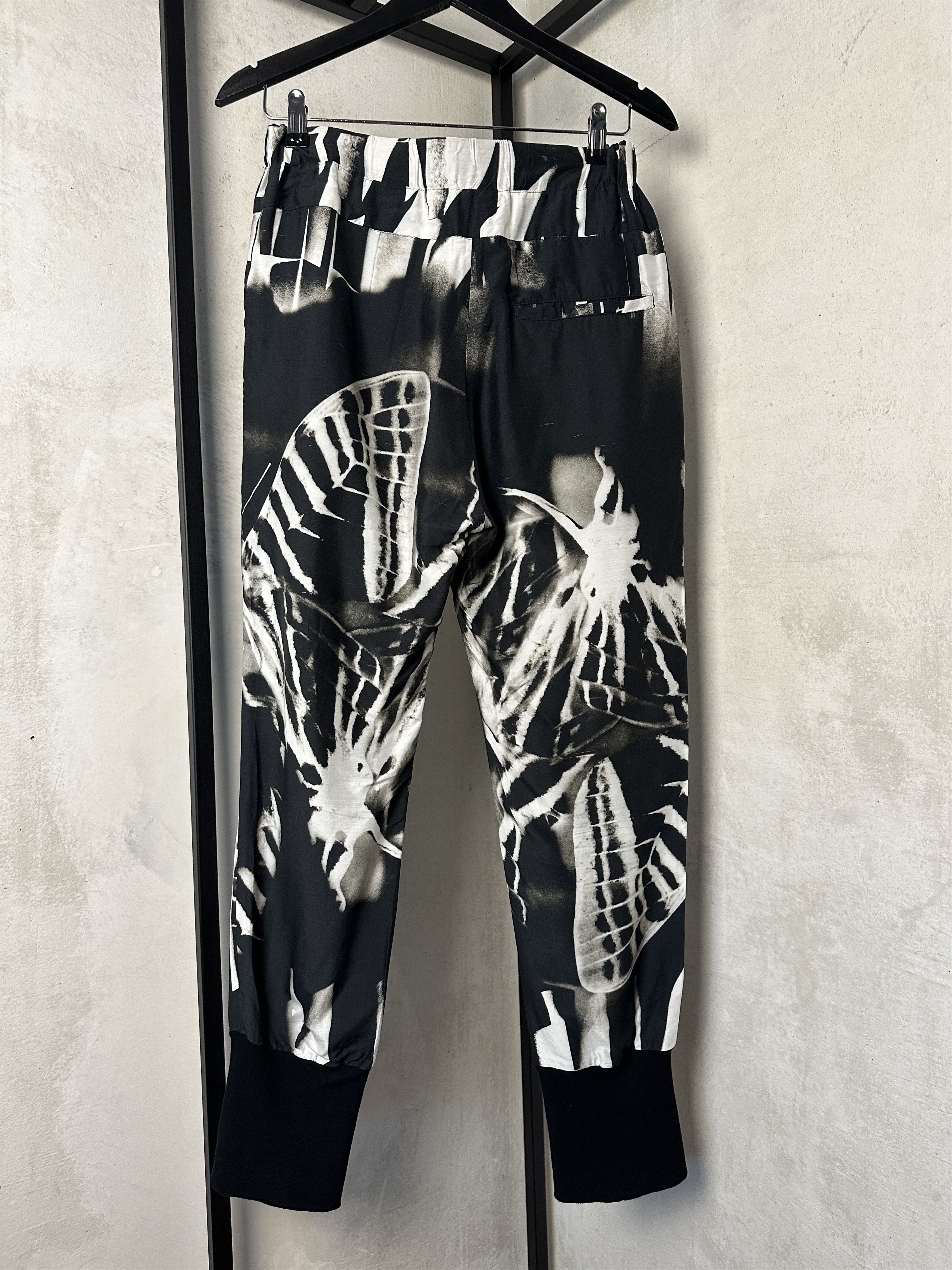 Ann Demeulemeester Ann Demeulemeester FW16 Printed Cropped Pants Size 27" / US 4 / IT 40 - 8 Thumbnail