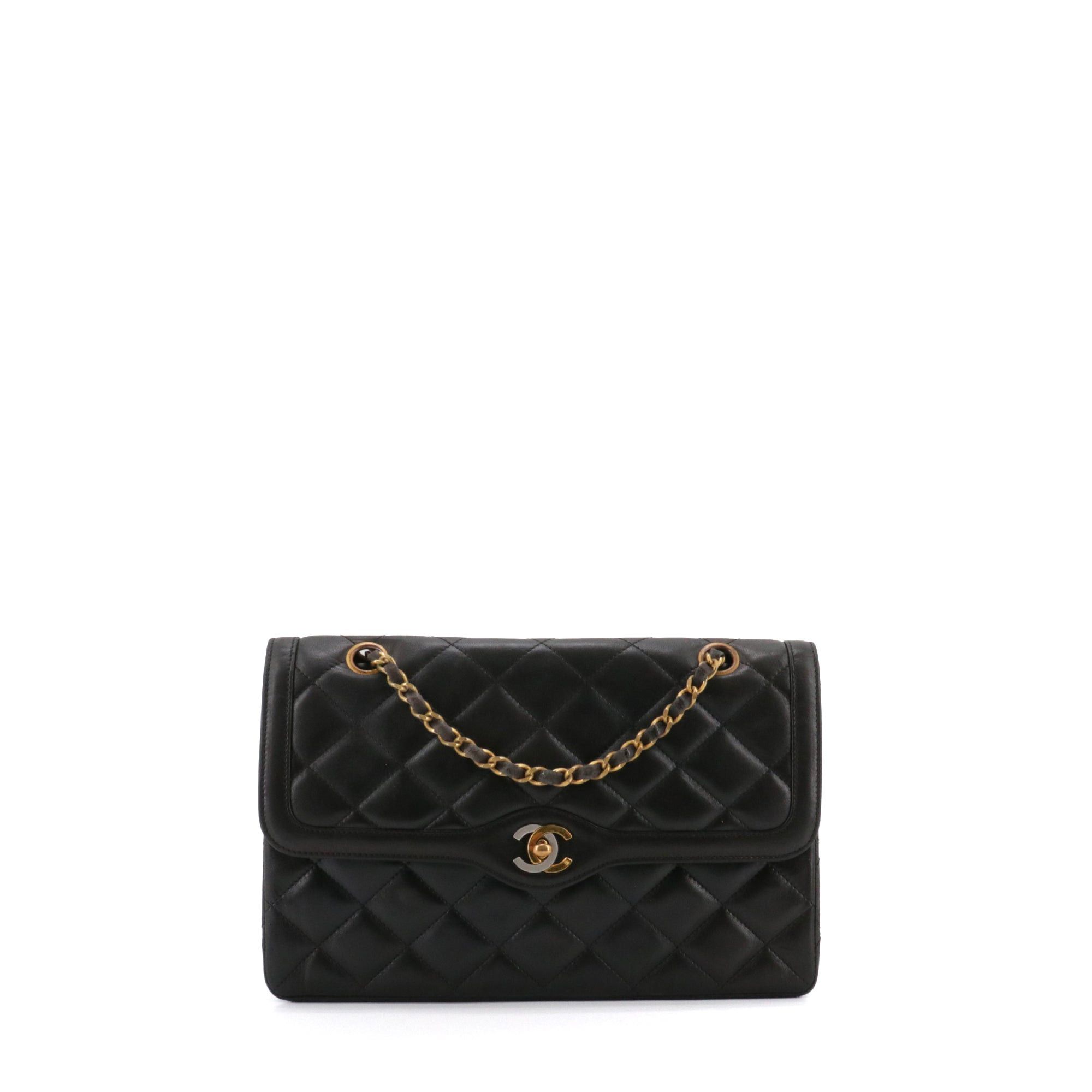 CHANEL - Chanel Paris Double Flap handbag in vintage black quilted leather